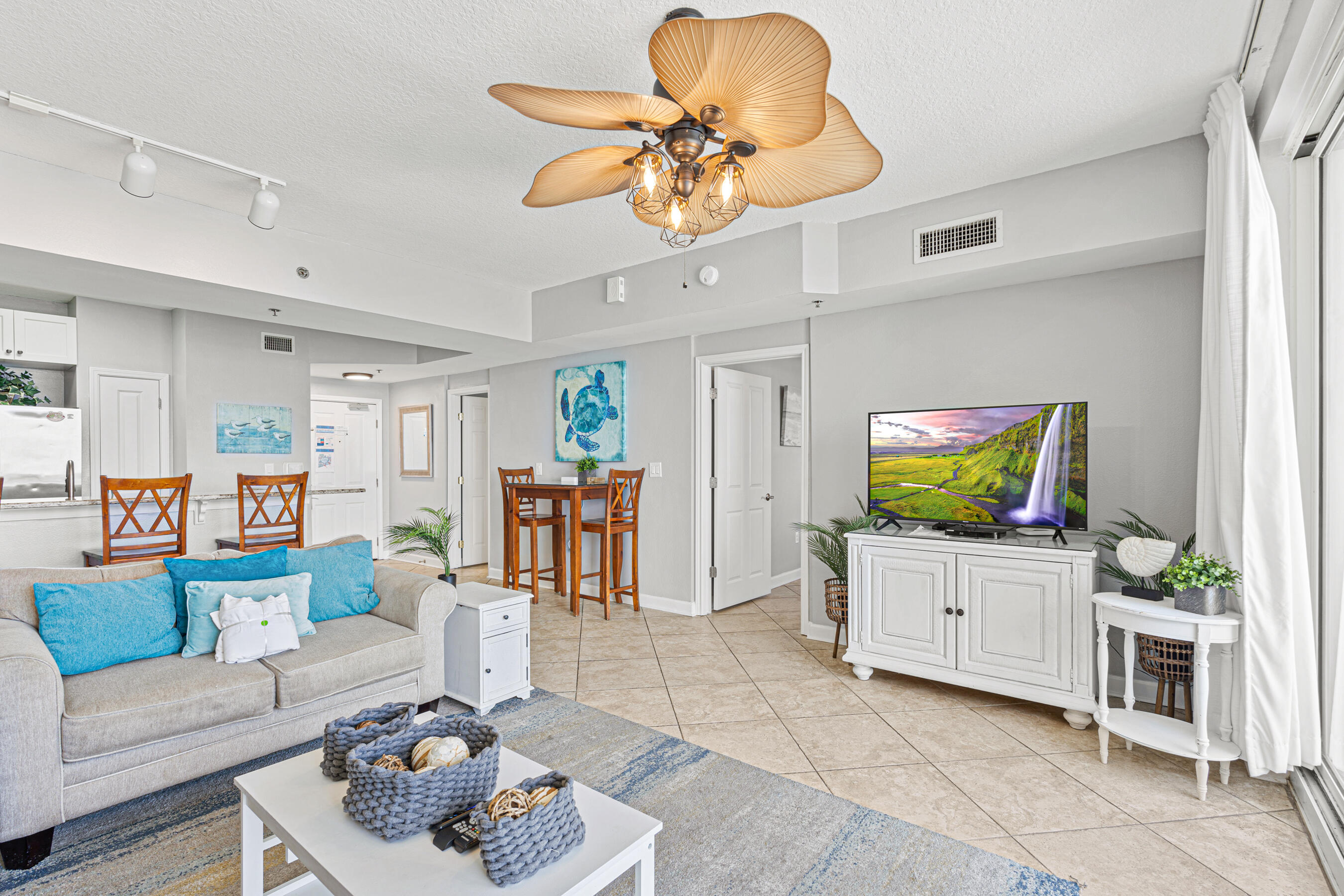 SHORES OF PANAMA - Residential