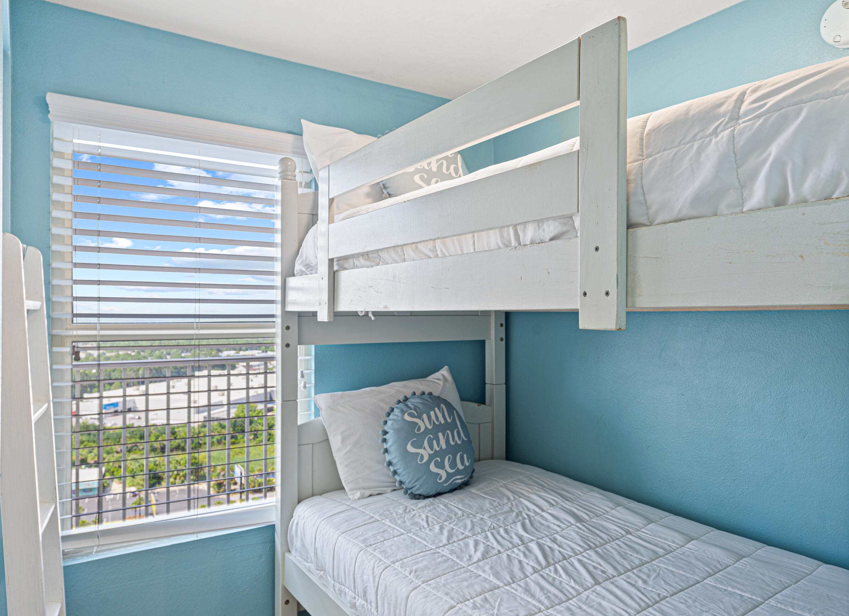 SHORES OF PANAMA - Residential