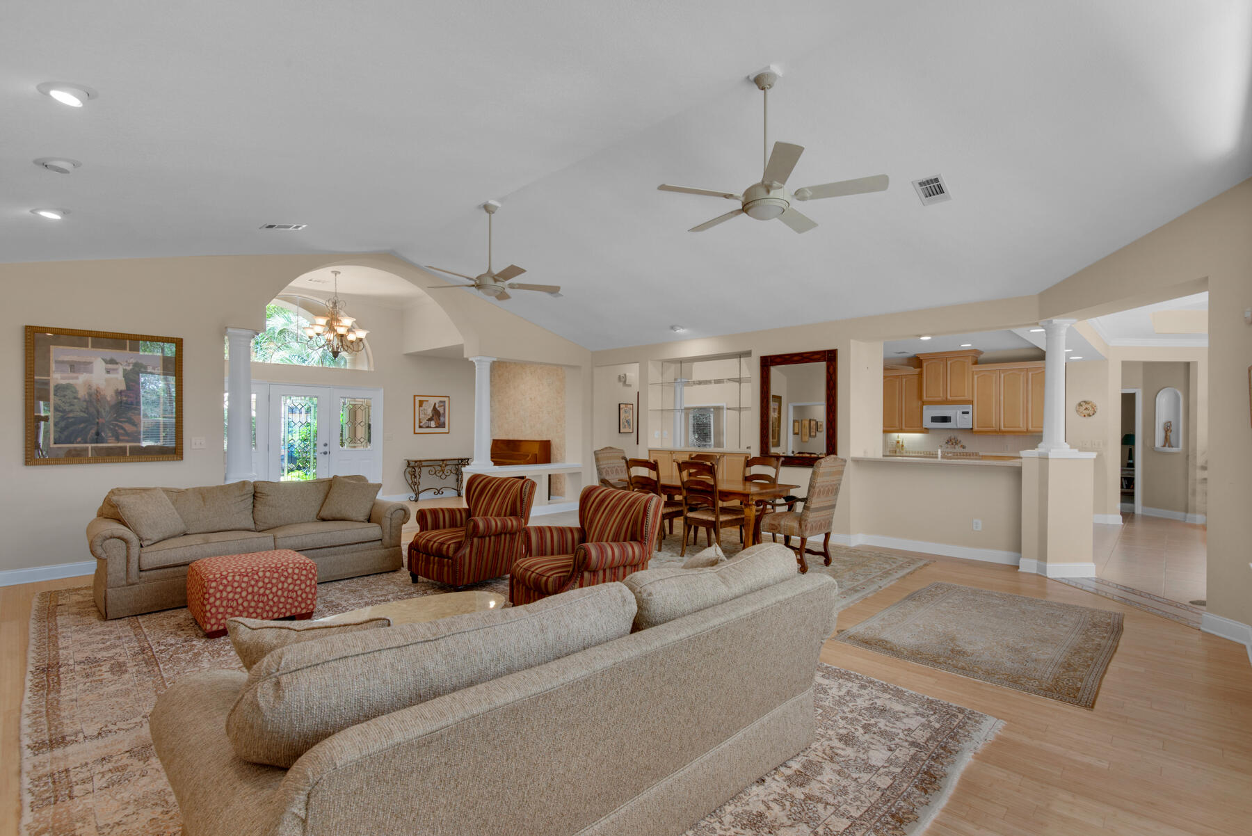 BAYTOWNE AVE EAST - Residential