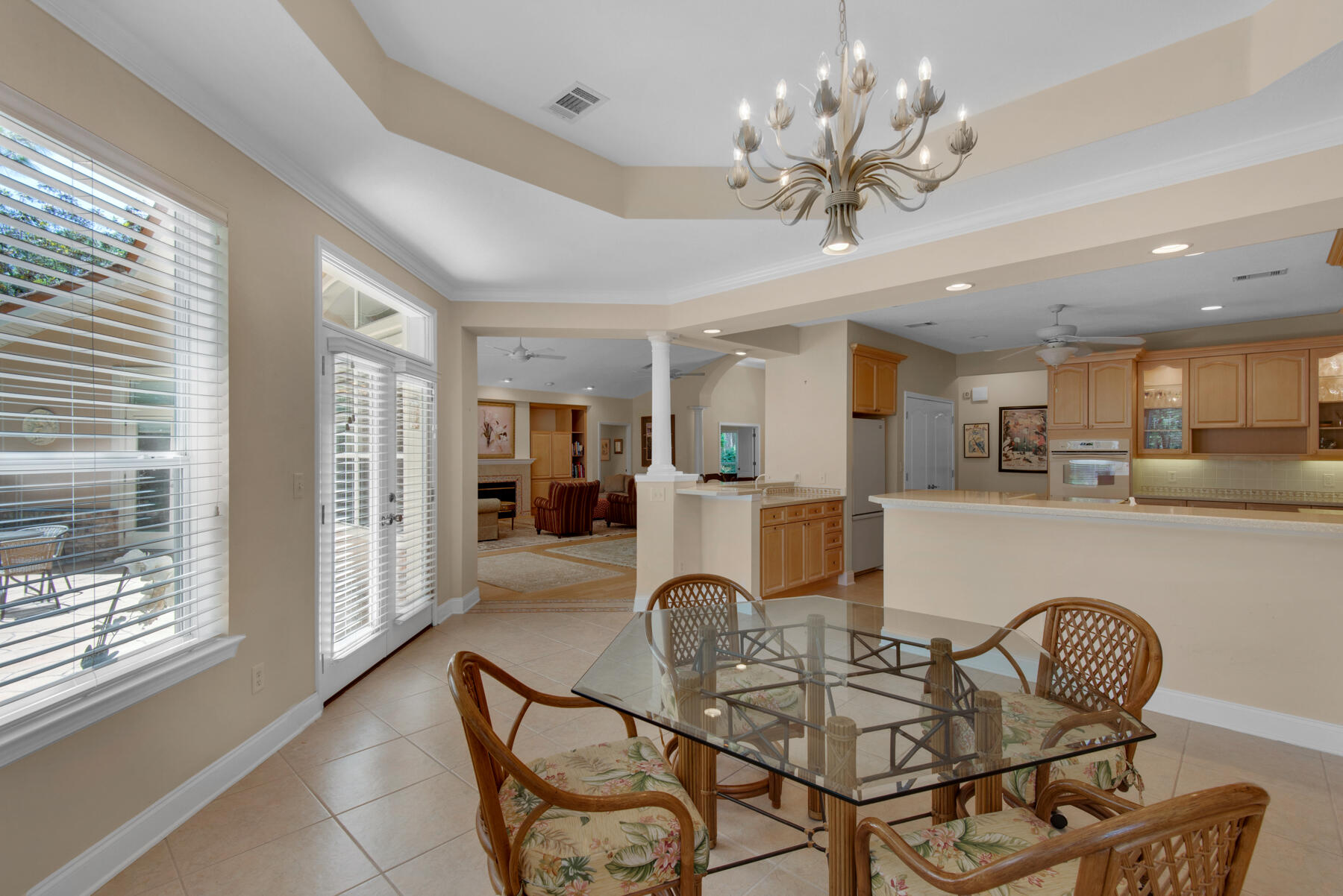 BAYTOWNE AVE EAST - Residential