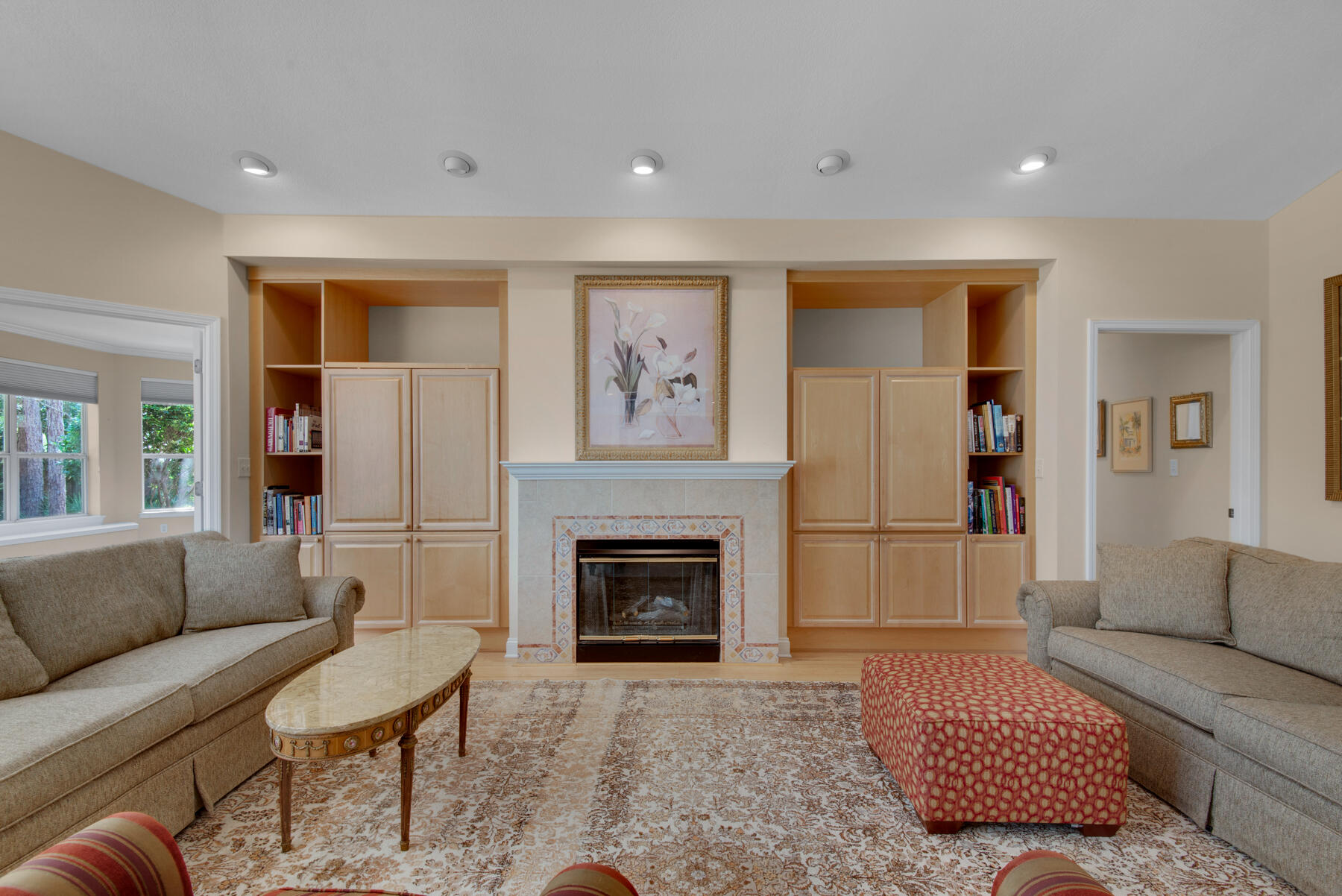 BAYTOWNE AVE EAST - Residential