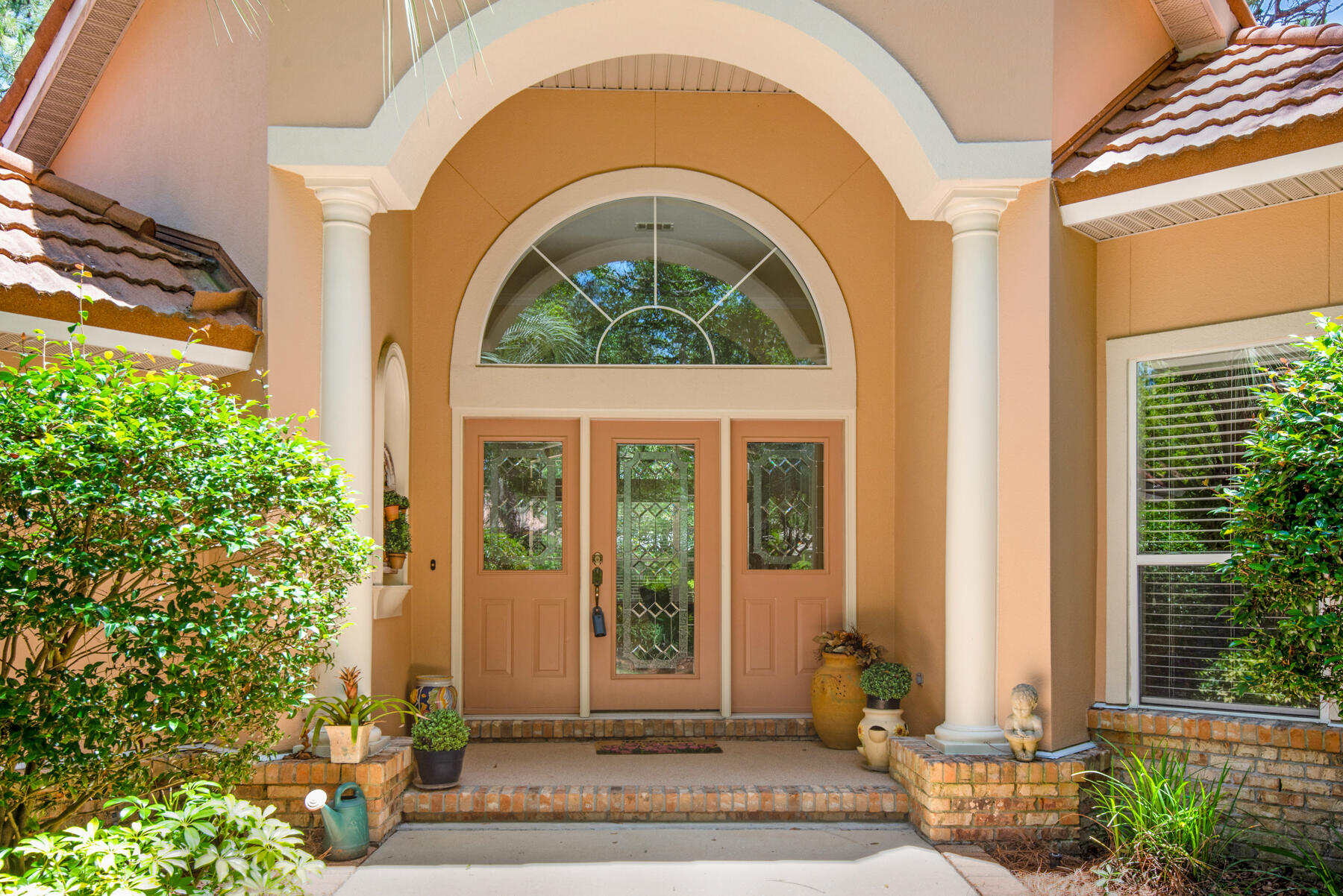 BAYTOWNE AVE EAST - Residential