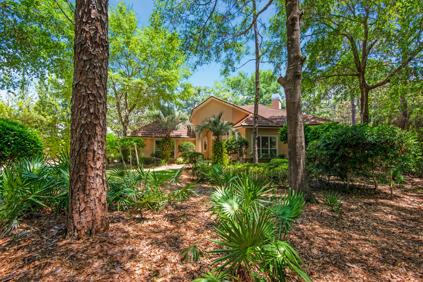 BAYTOWNE AVE EAST - Residential