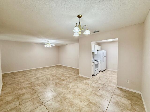 ROSEBUD PLANTATION T/H - Residential Lease