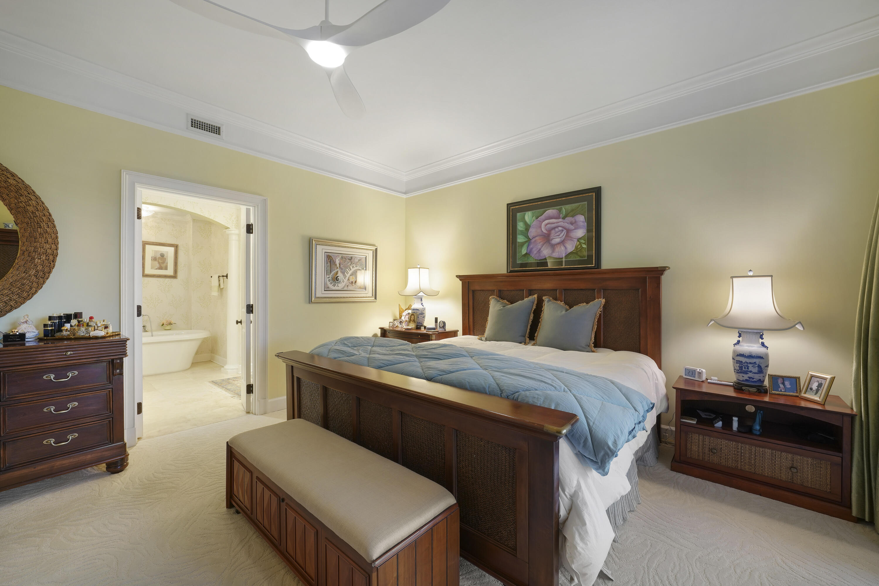 ONE WATER PLACE AT KELLY PLANTATION - Residential