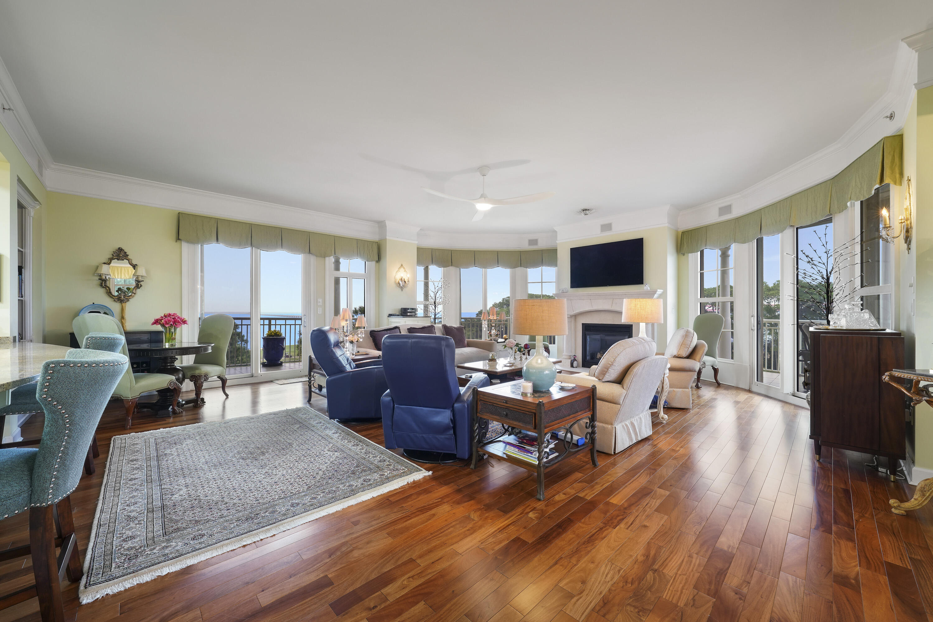 ONE WATER PLACE AT KELLY PLANTATION - Residential