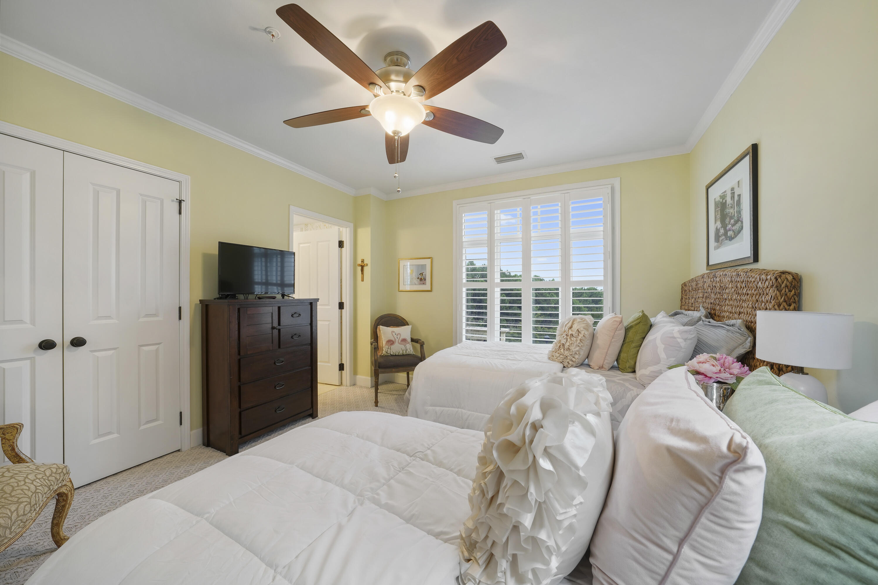 ONE WATER PLACE AT KELLY PLANTATION - Residential