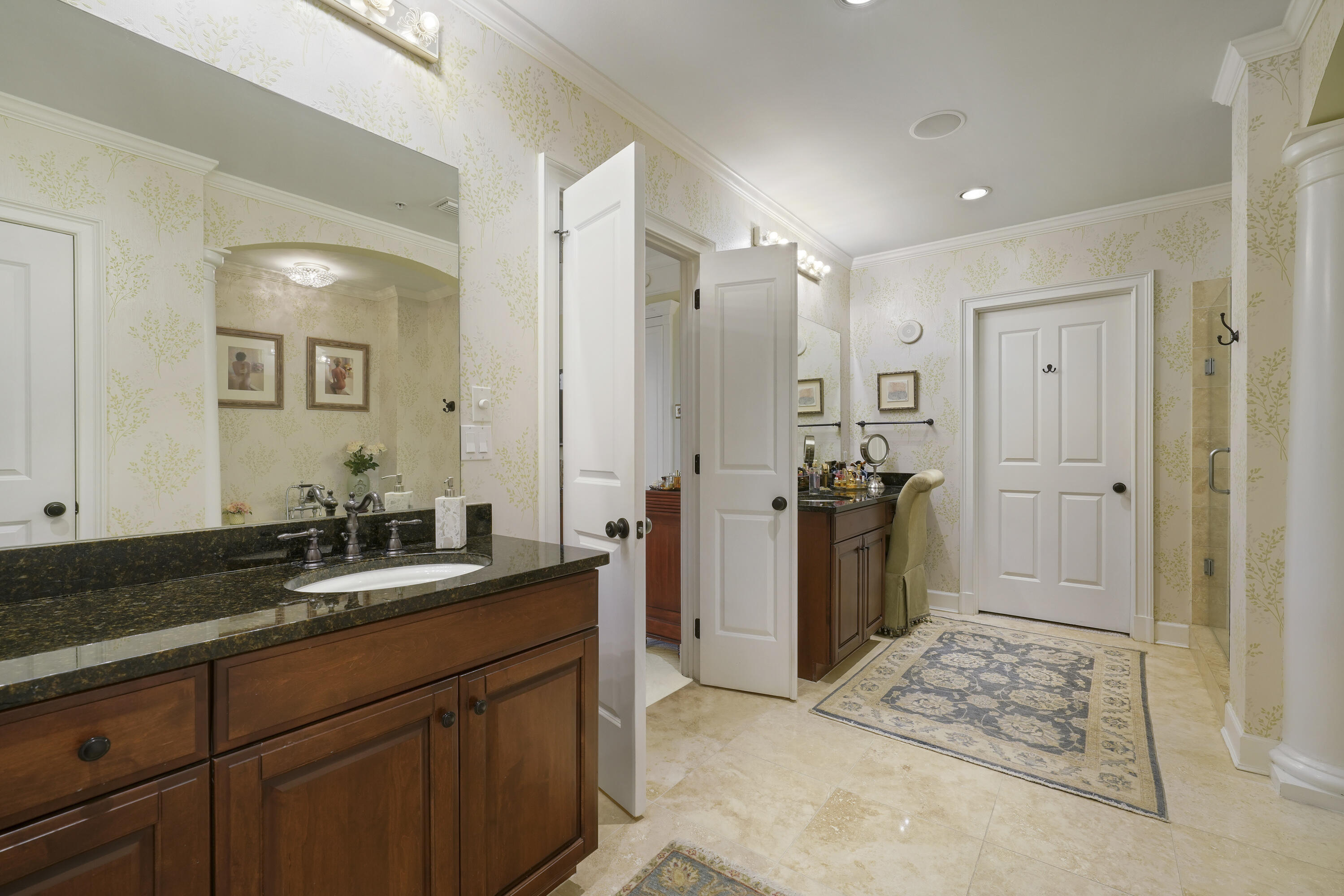 ONE WATER PLACE AT KELLY PLANTATION - Residential