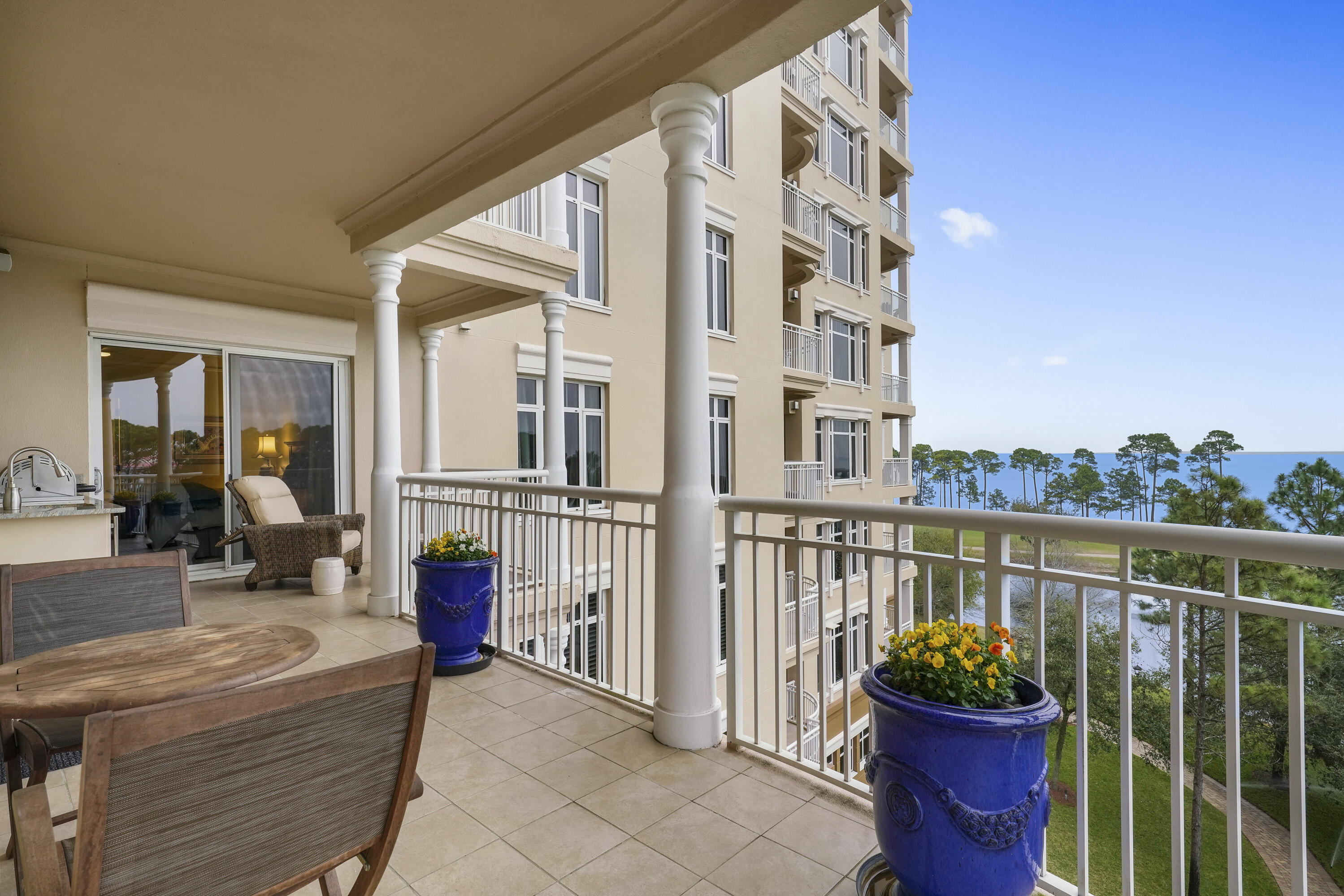 ONE WATER PLACE AT KELLY PLANTATION - Residential