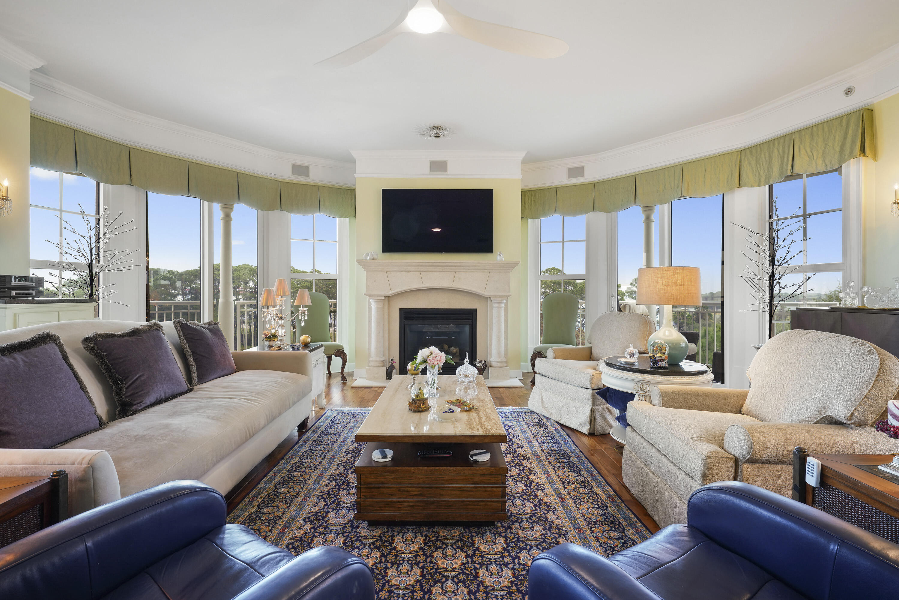 ONE WATER PLACE AT KELLY PLANTATION - Residential