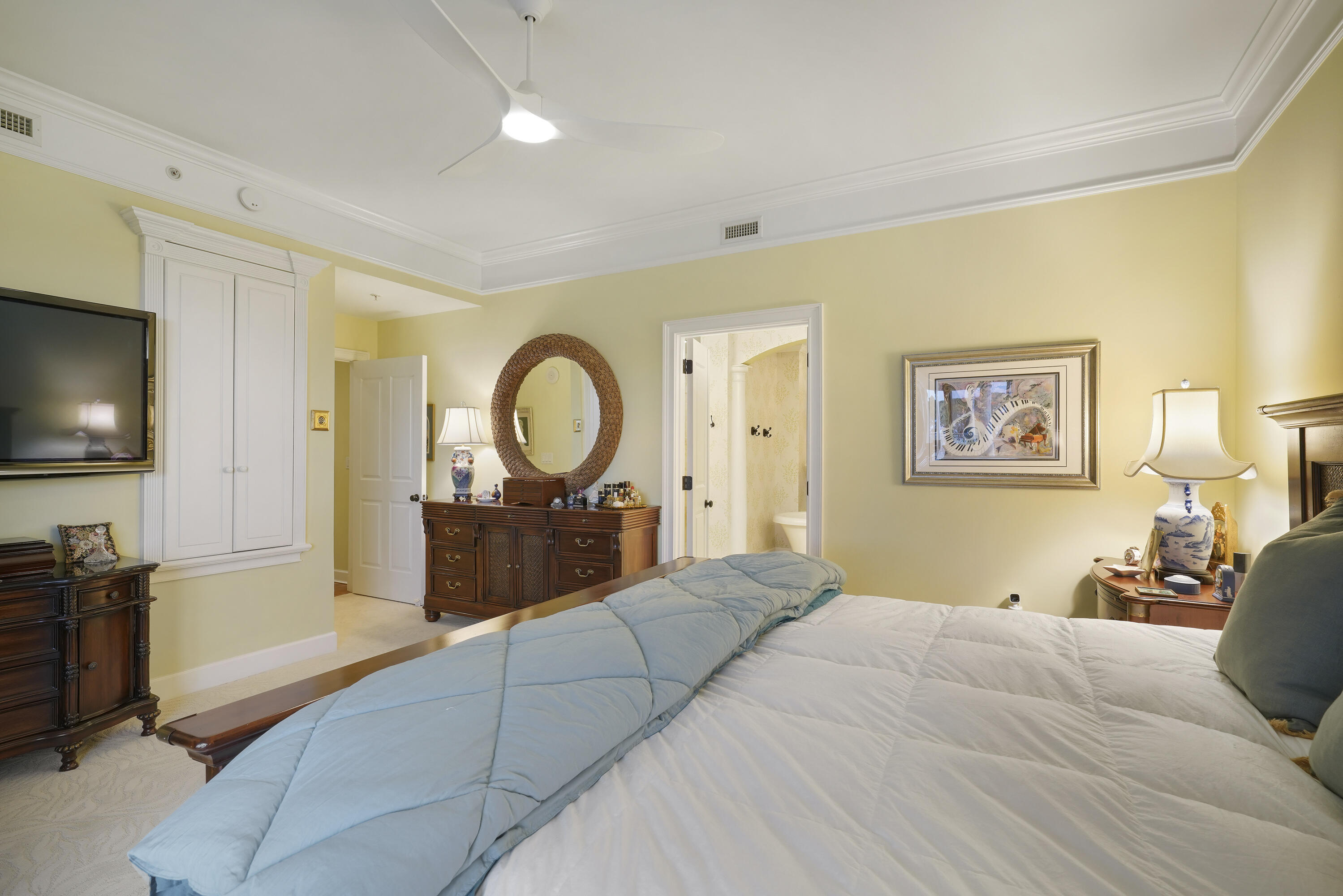 ONE WATER PLACE AT KELLY PLANTATION - Residential