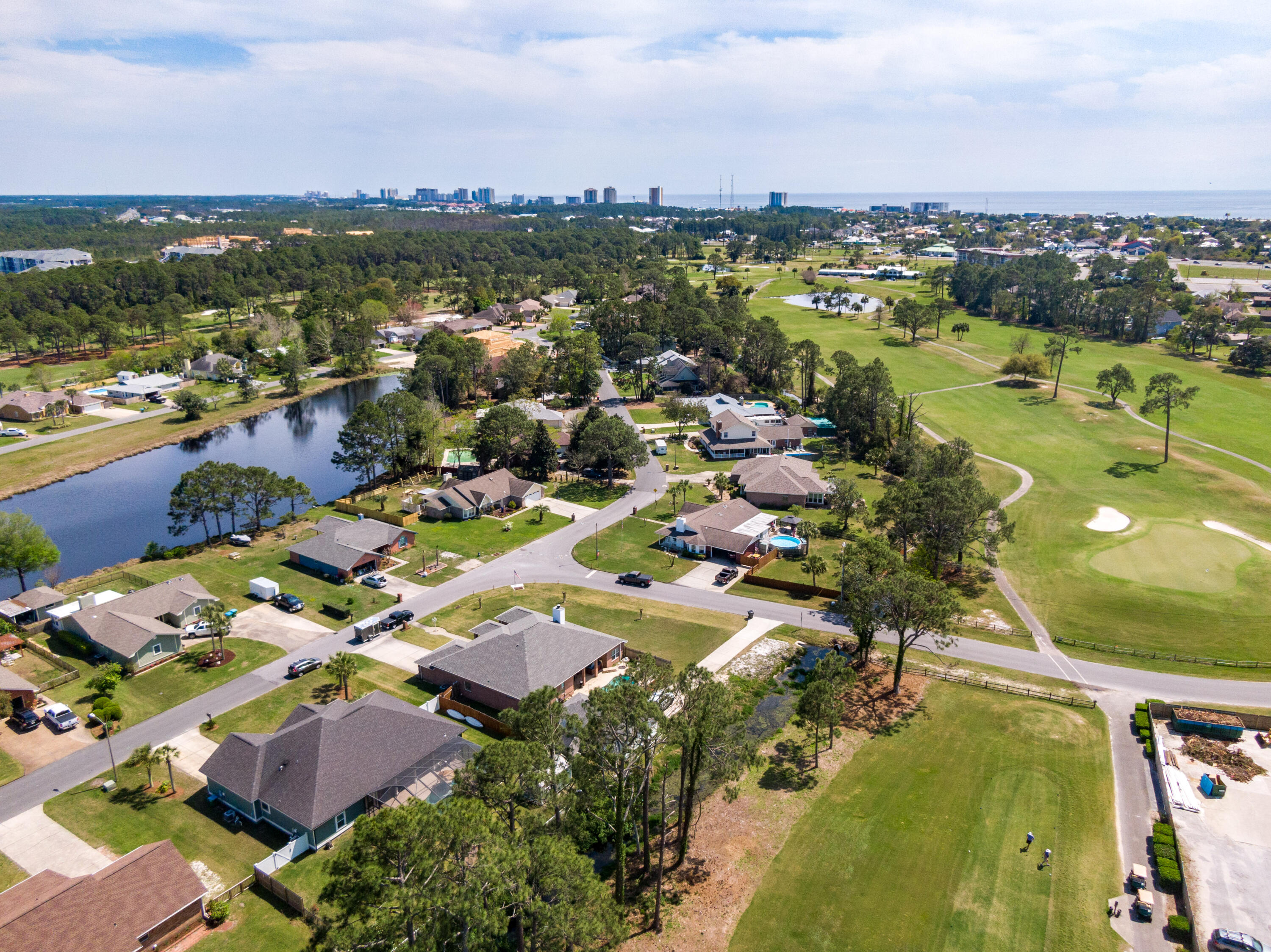 COLONY CLUB - Residential