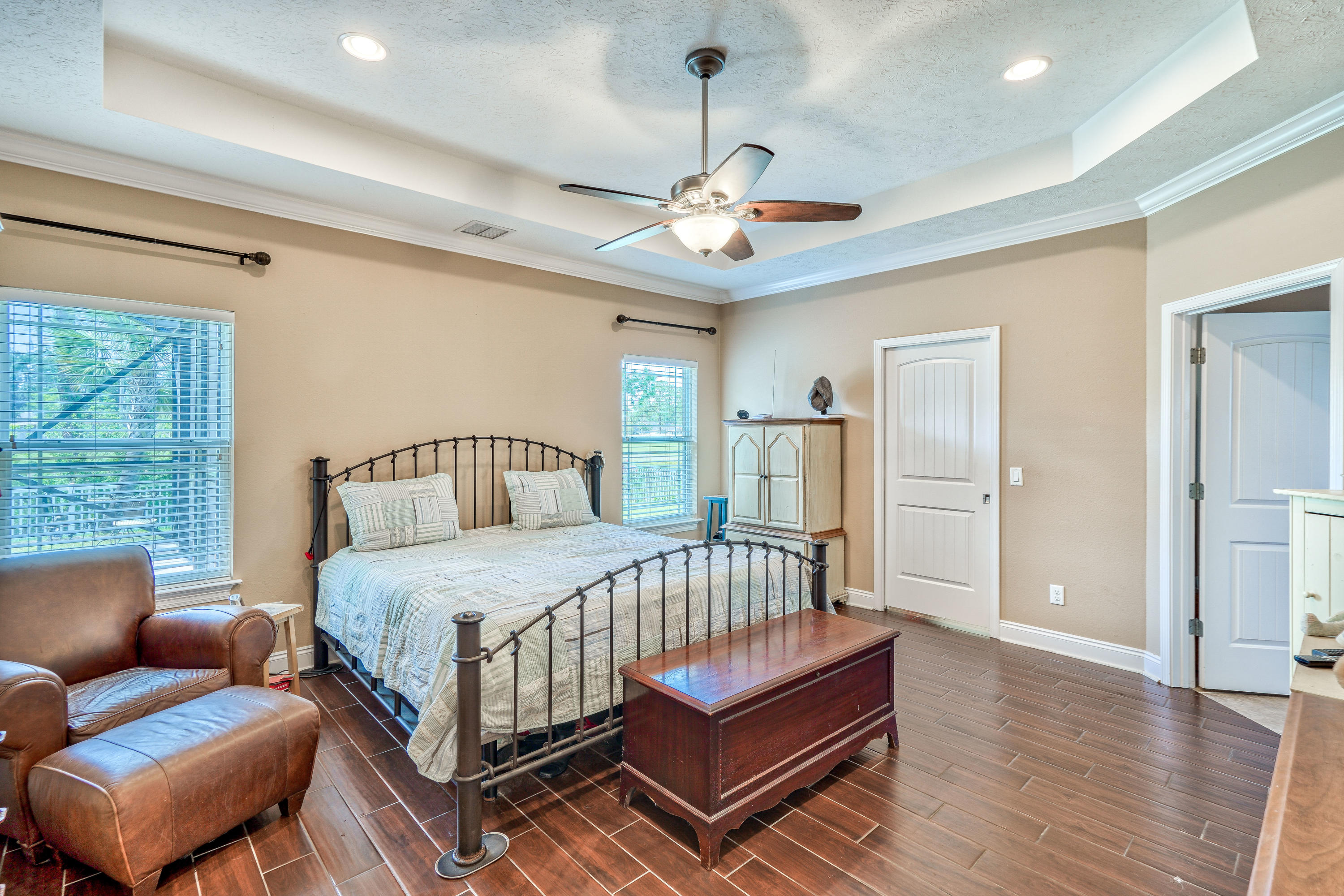 COLONY CLUB - Residential