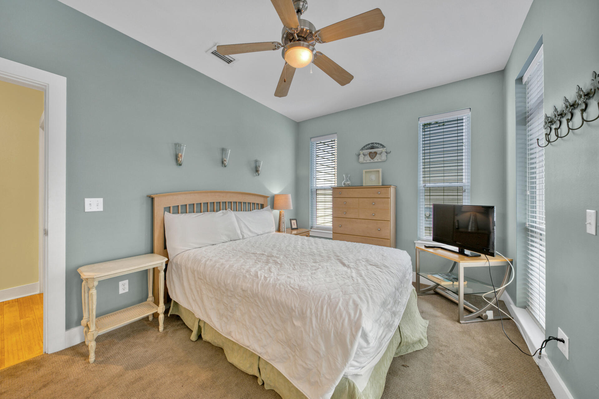 SUMMER'S EDGE - Residential