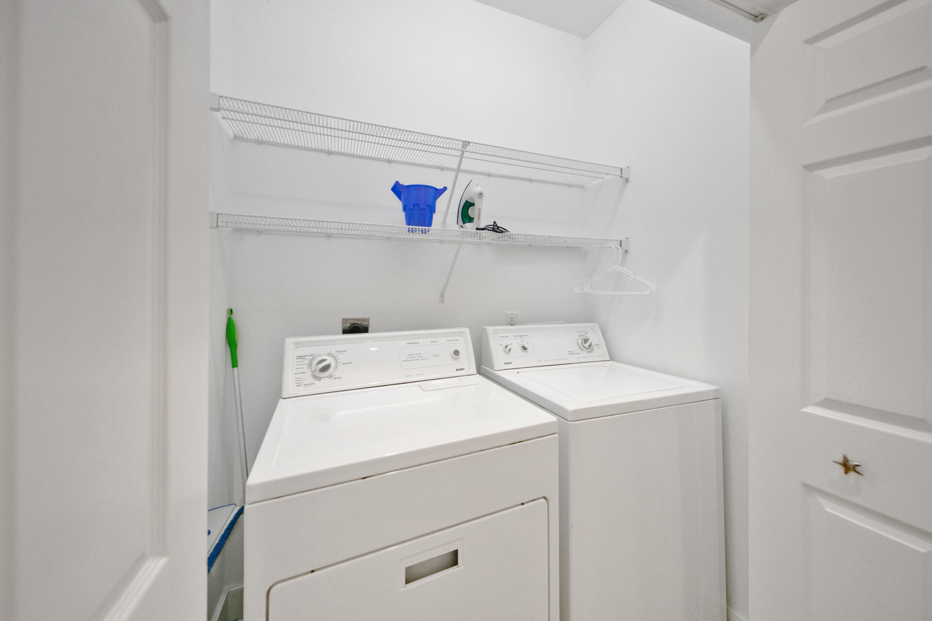 SUMMER'S EDGE - Residential