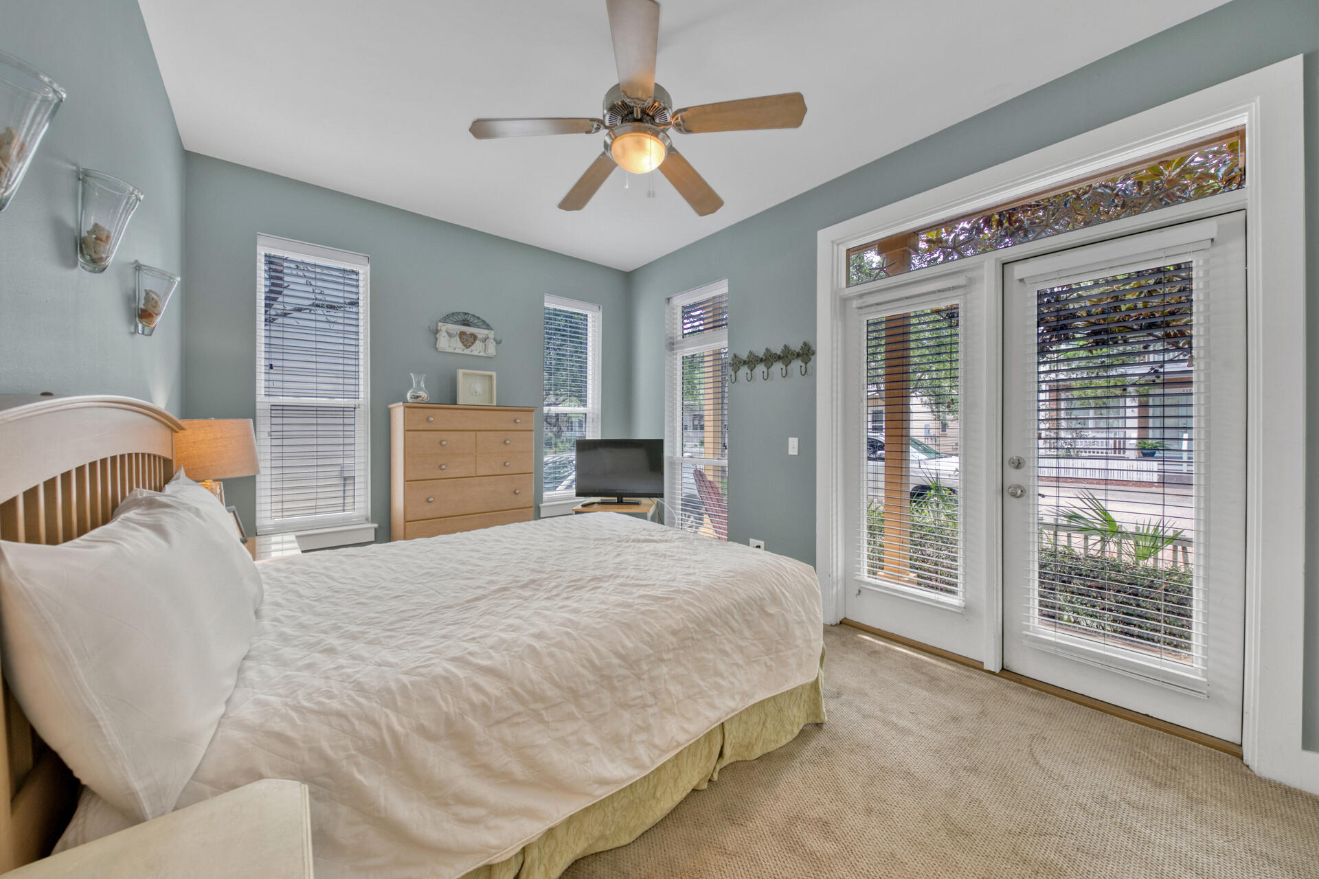 SUMMER'S EDGE - Residential