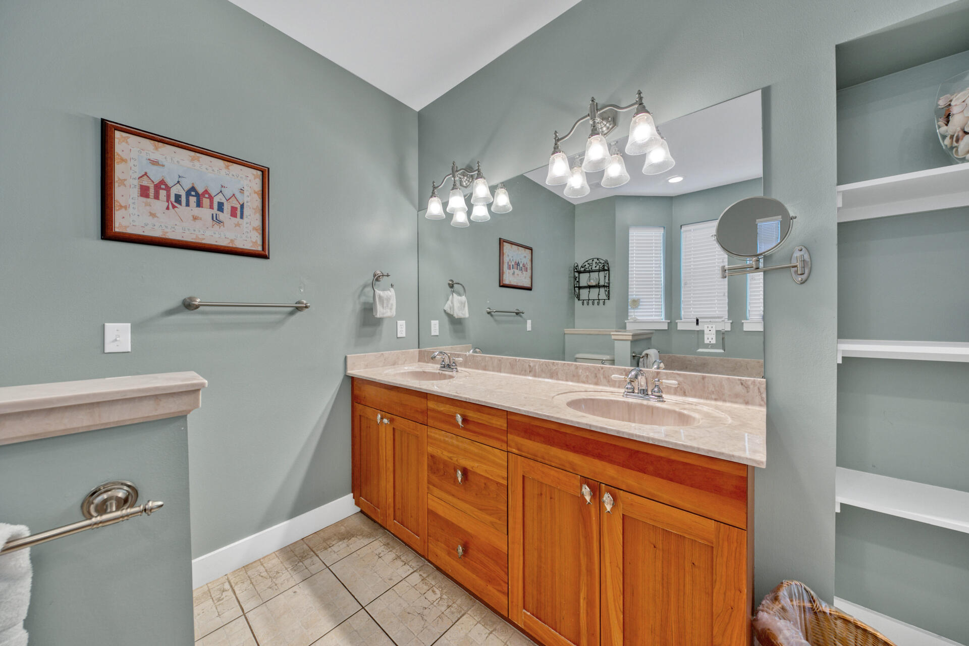 SUMMER'S EDGE - Residential