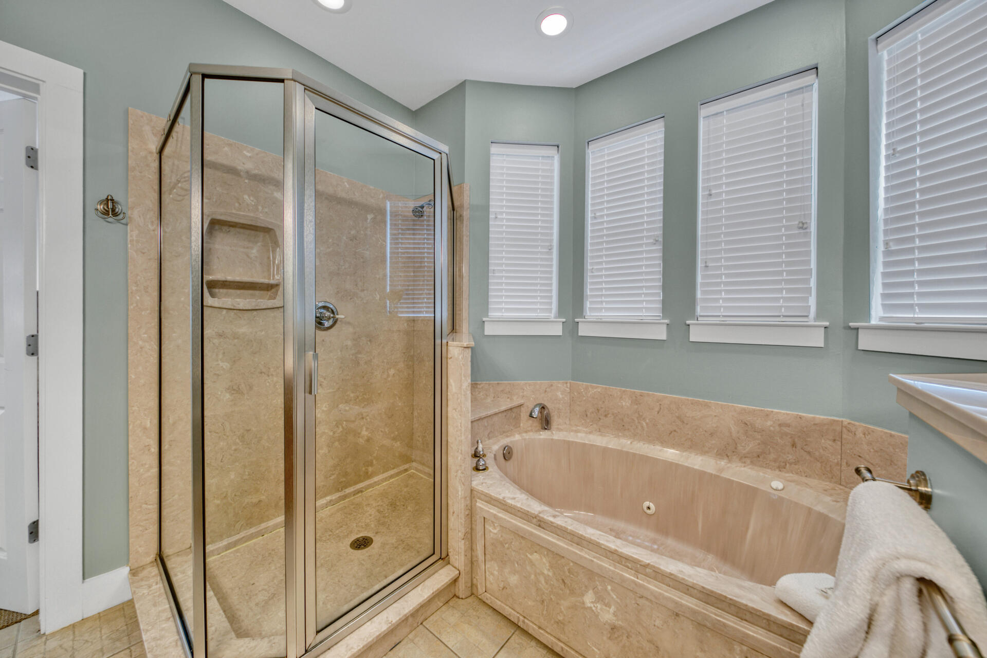 SUMMER'S EDGE - Residential