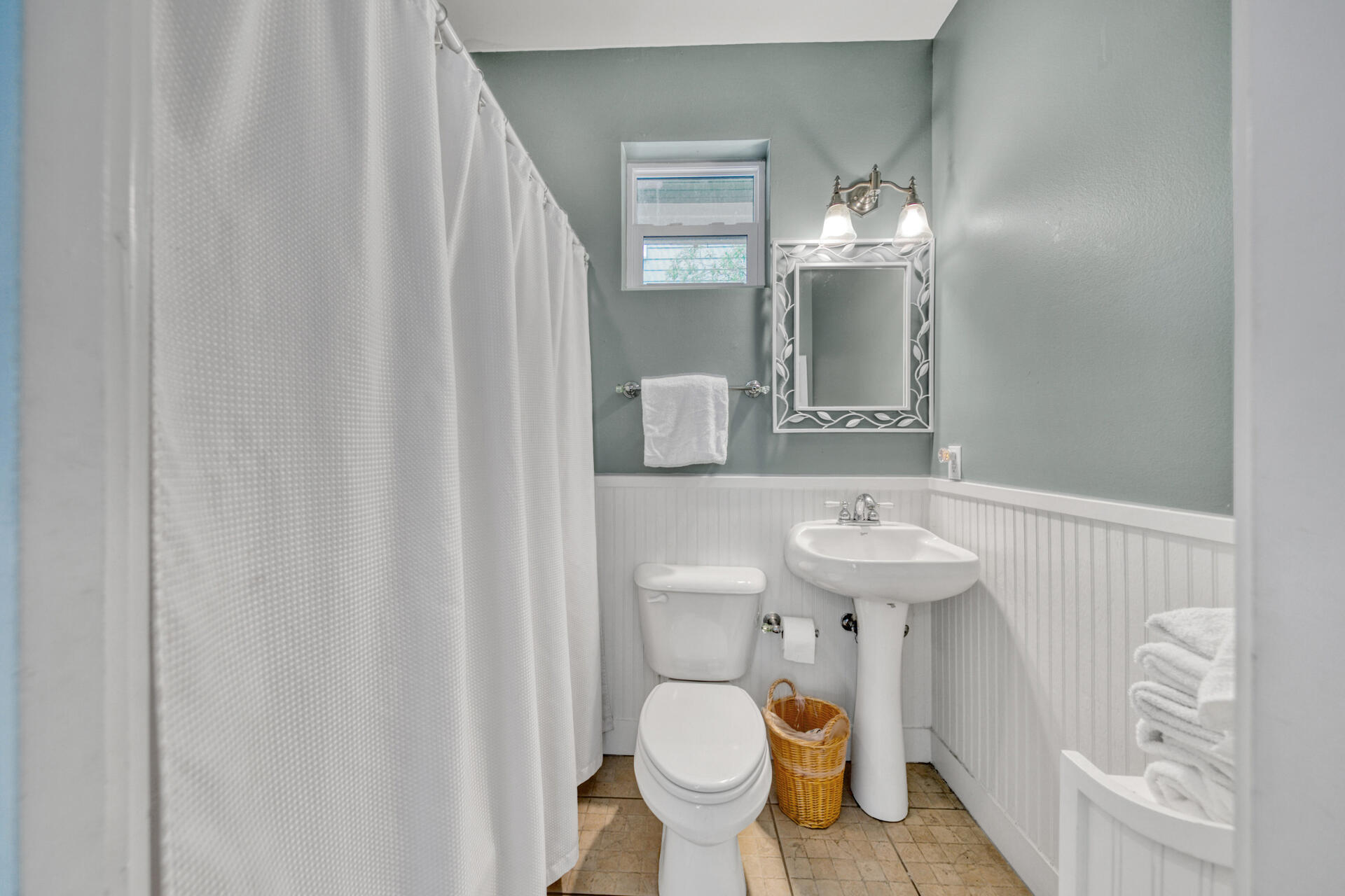 SUMMER'S EDGE - Residential