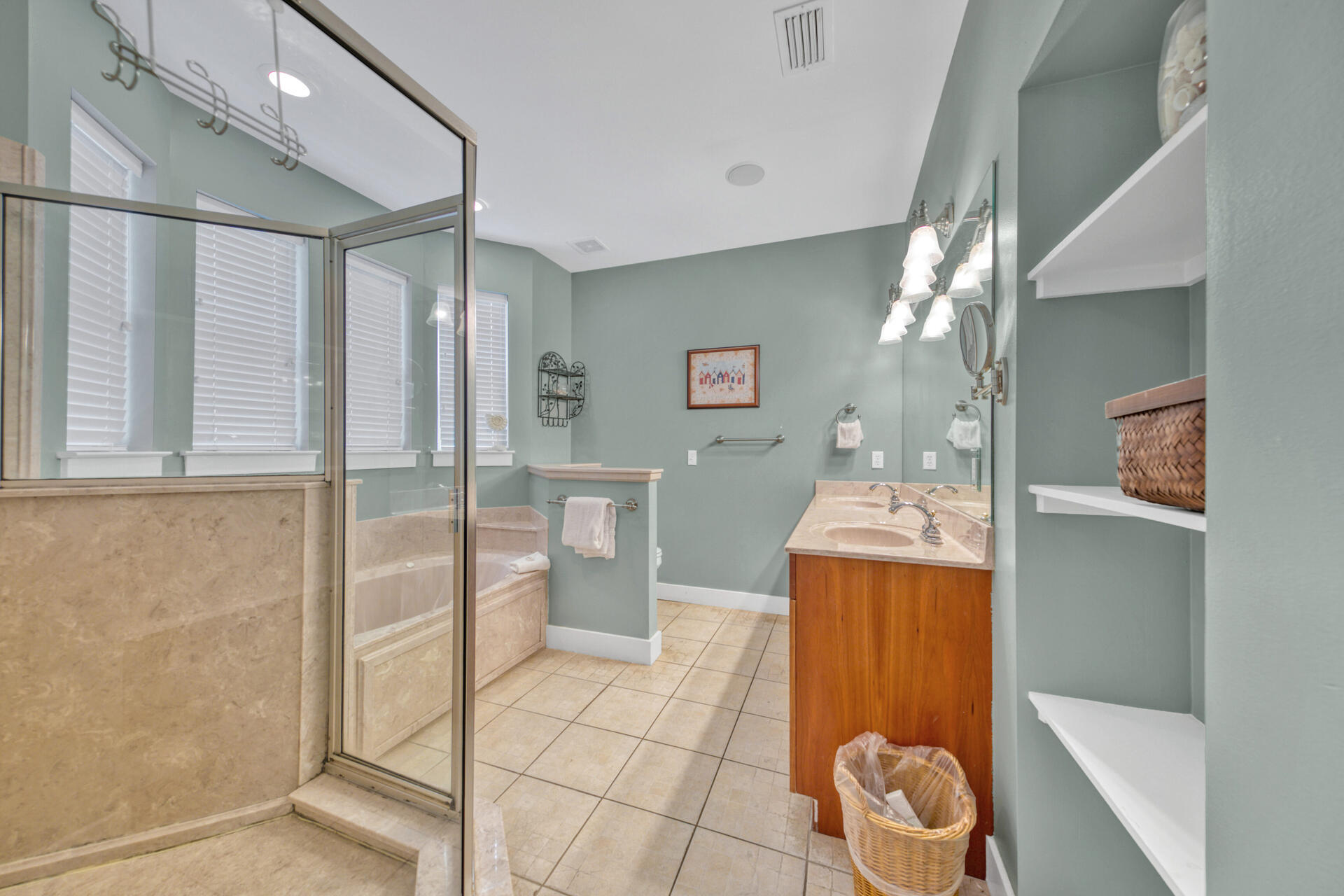 SUMMER'S EDGE - Residential