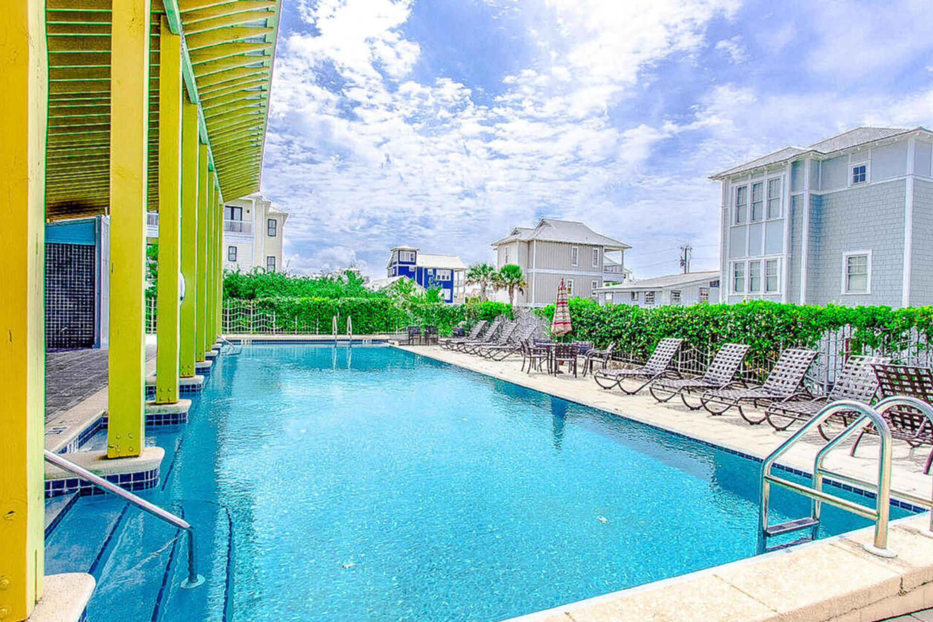 SUMMER'S EDGE - Residential