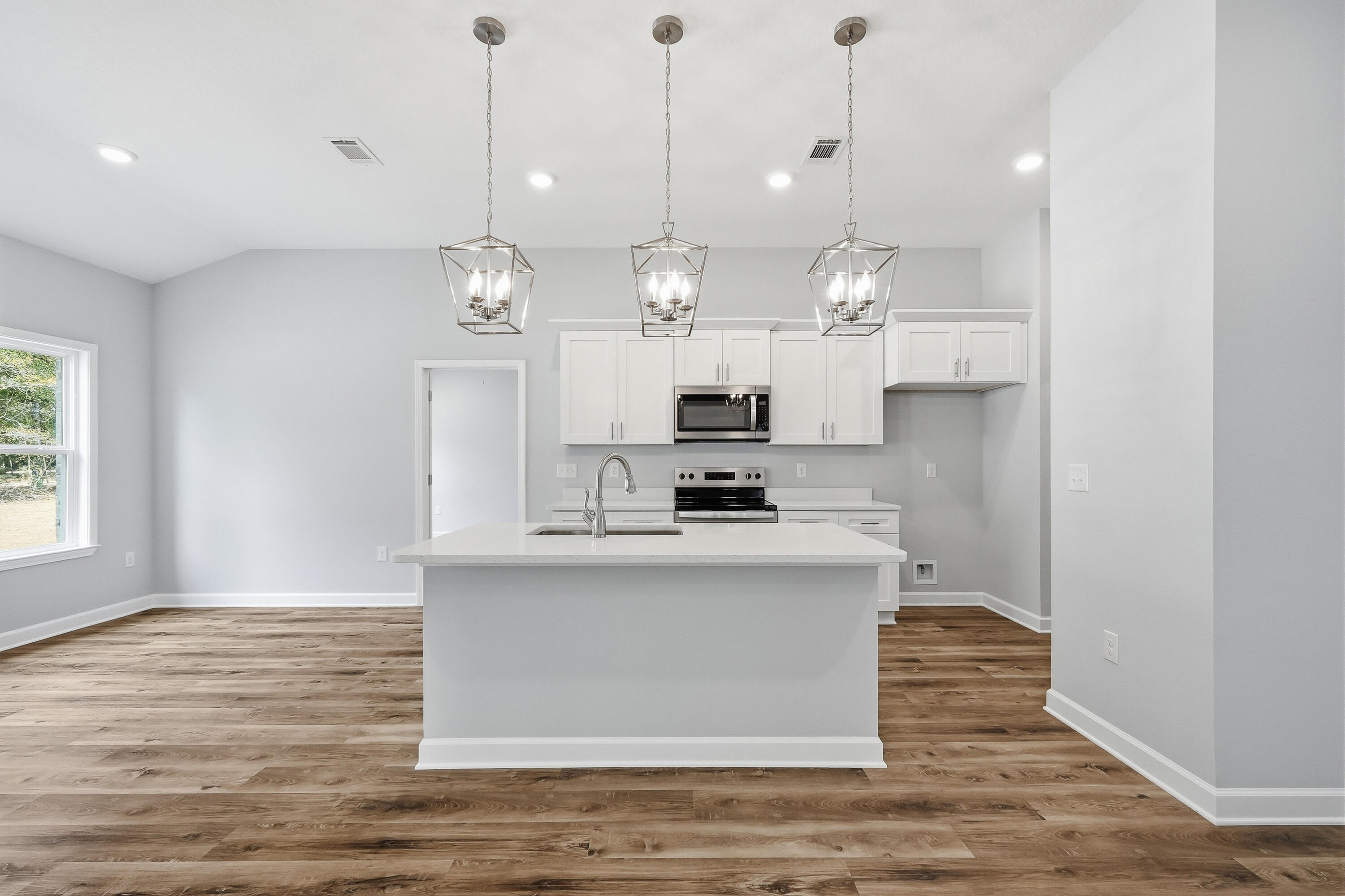 SOUTHERN CHARM - Residential