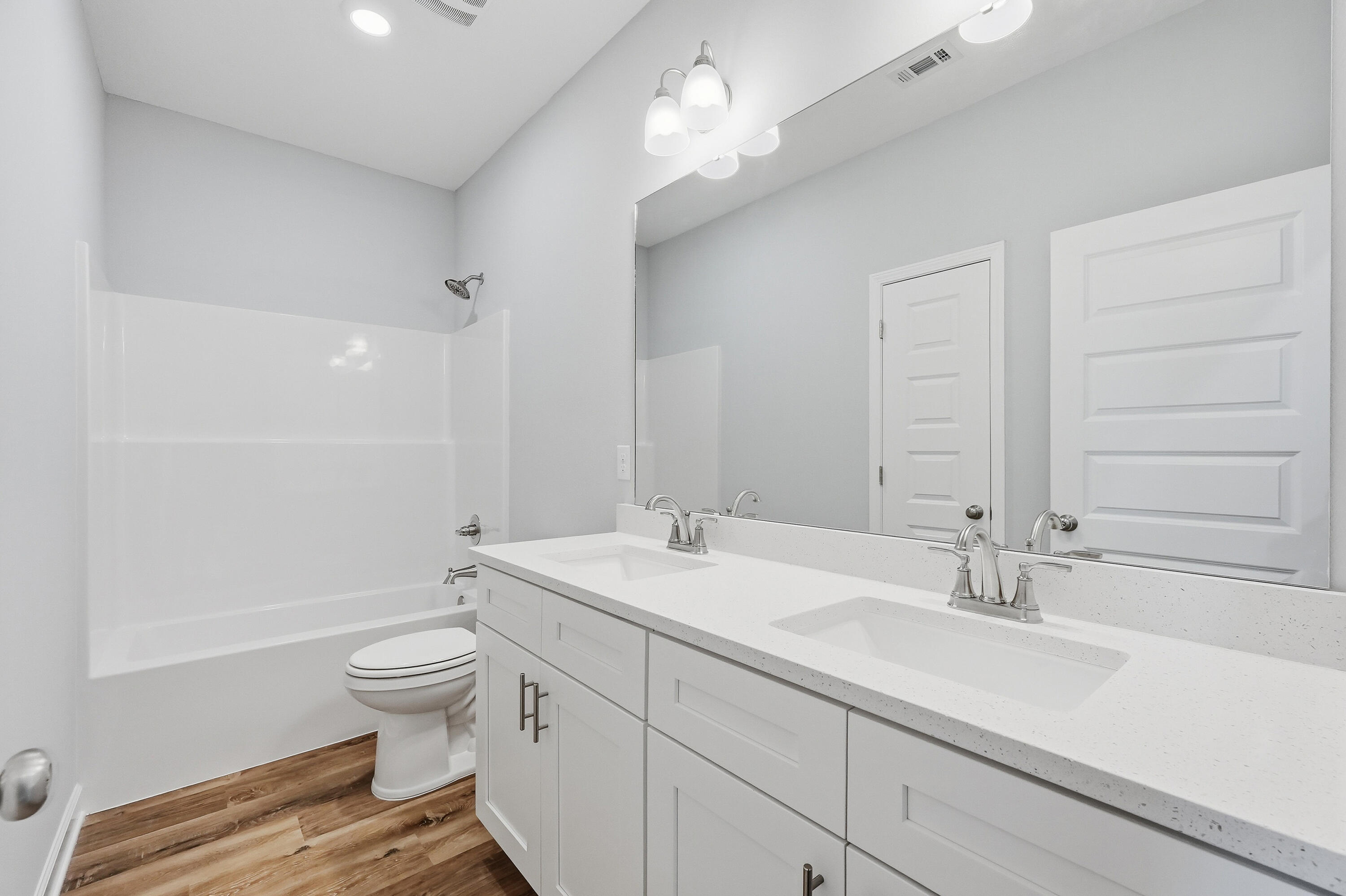 SOUTHERN CHARM - Residential