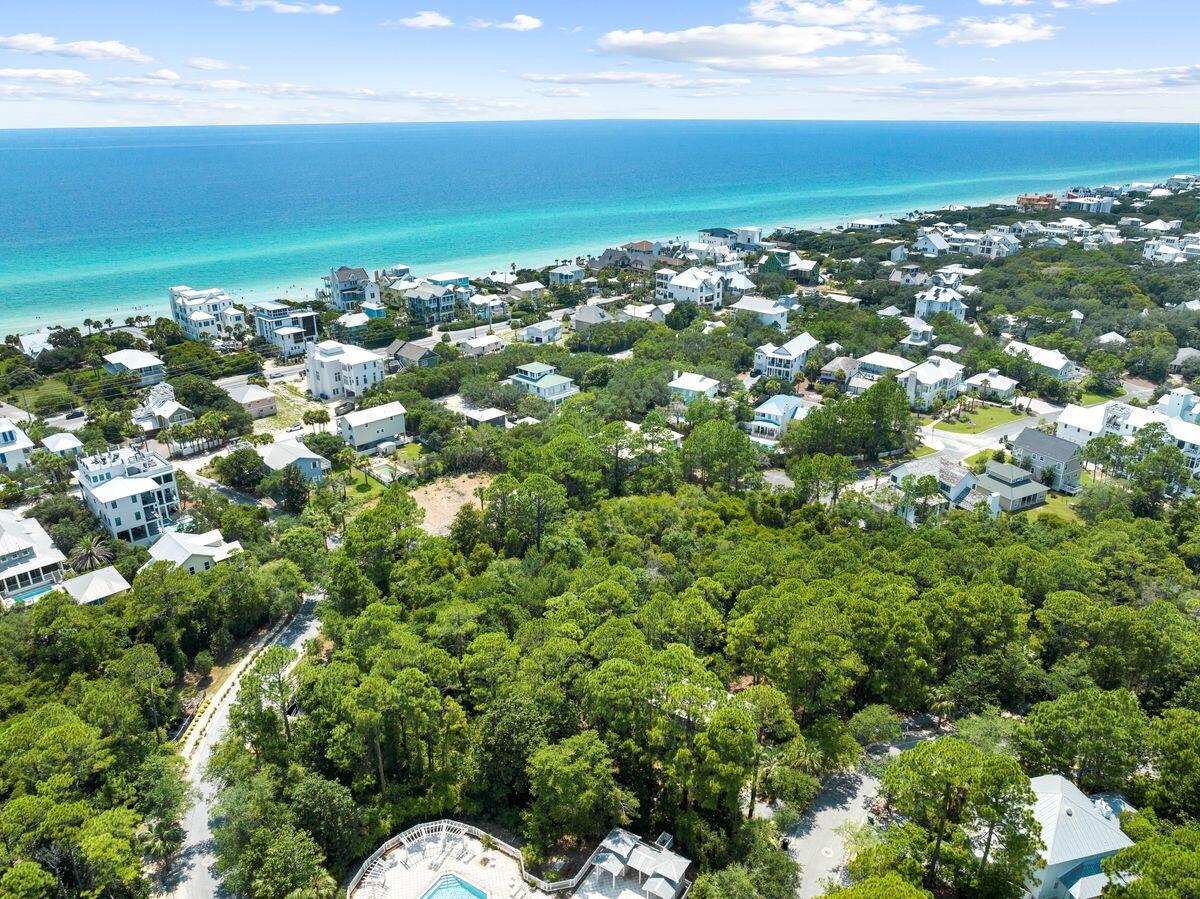 GROVE BY THE SEA - Land