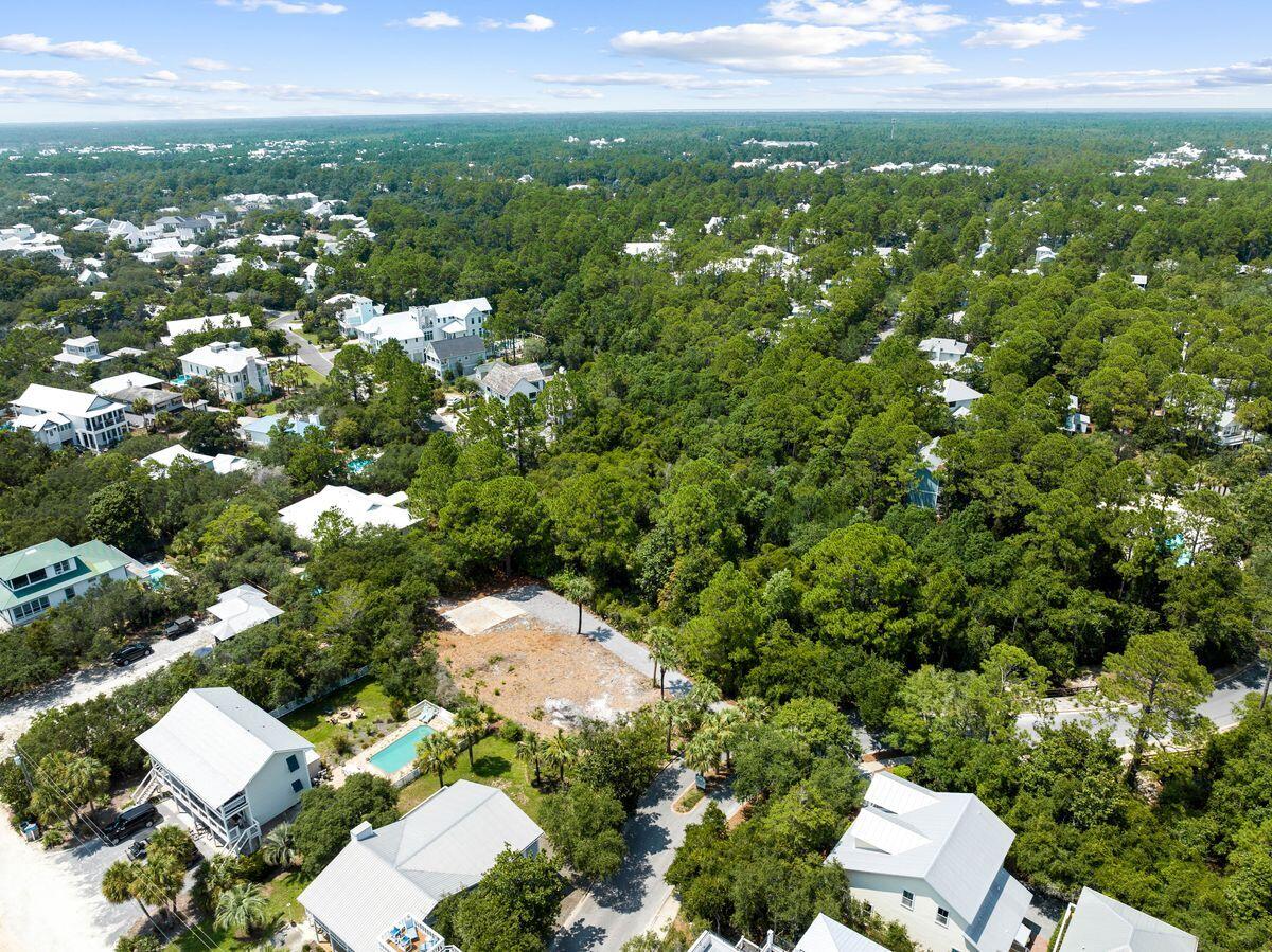 GROVE BY THE SEA - Land