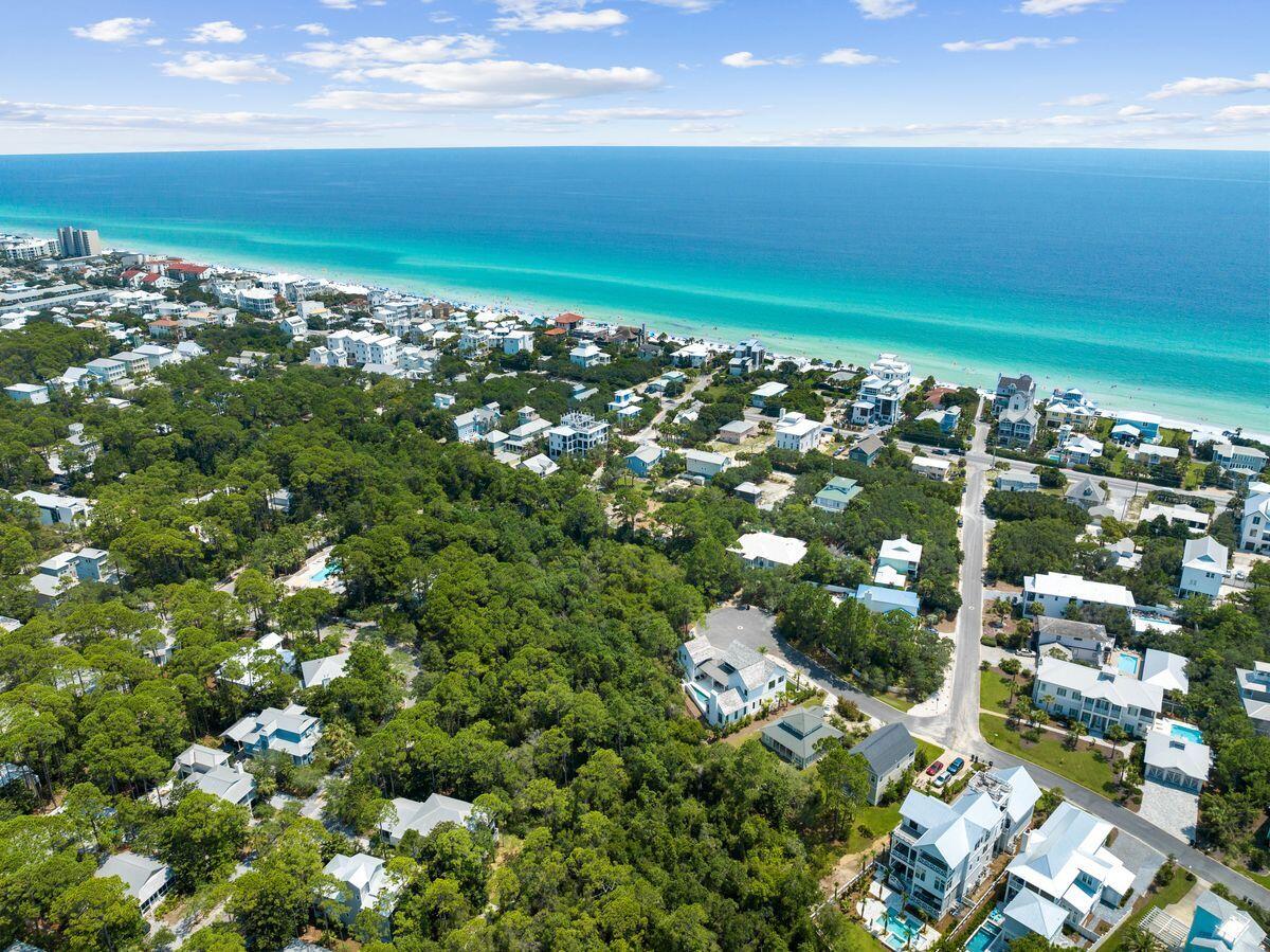 GROVE BY THE SEA - Land