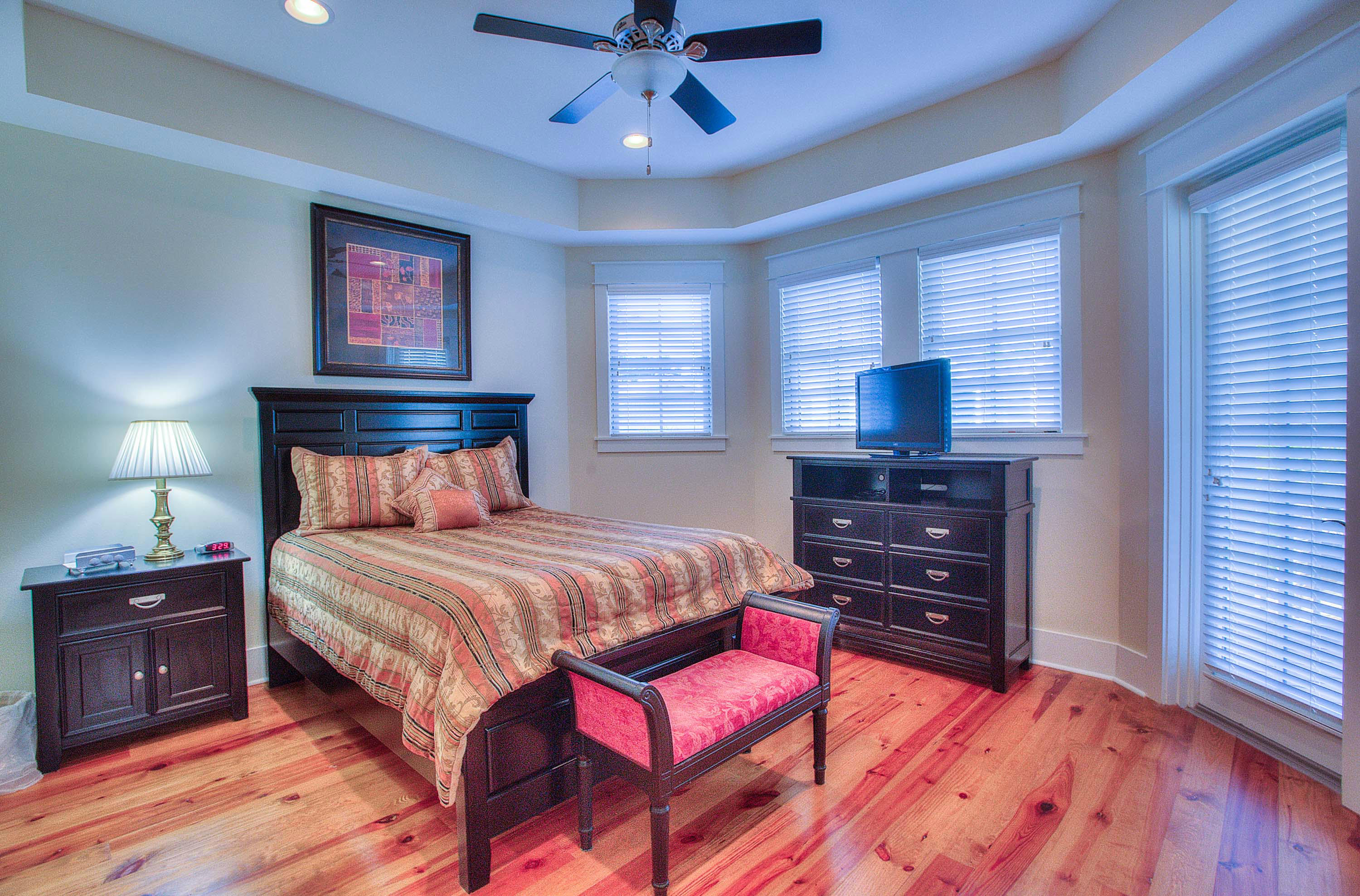 NATUREWALK AT SEAGROVE - Residential