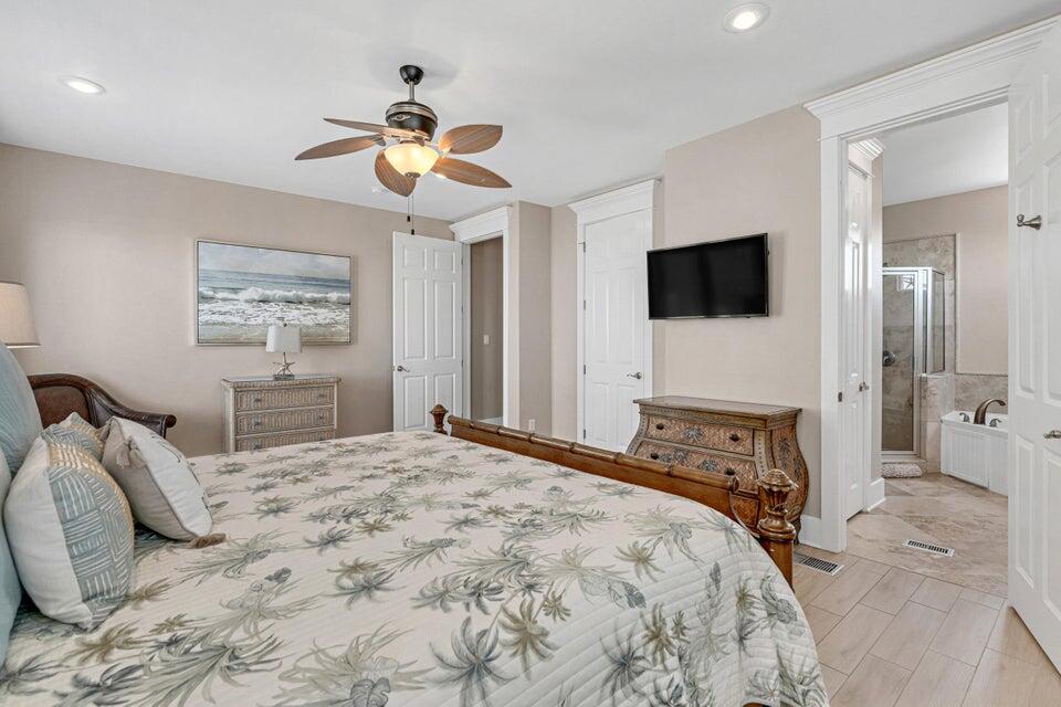 MIRAMAR BEACH VILLAS - Residential