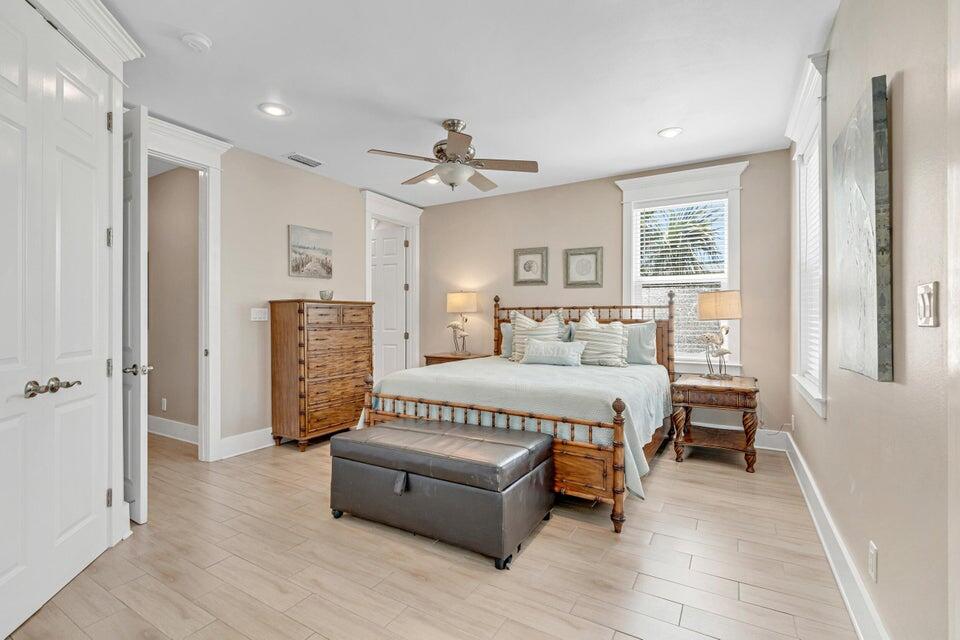MIRAMAR BEACH VILLAS - Residential