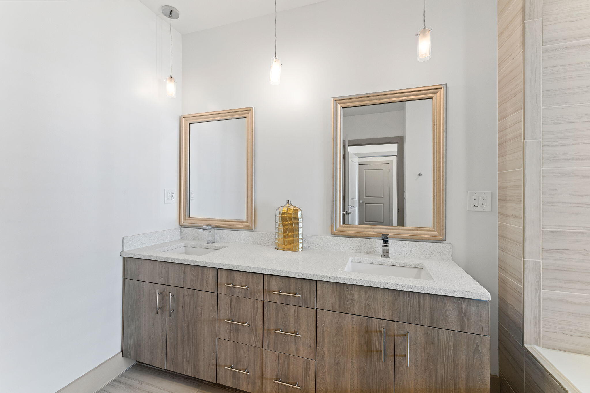 The Pointe 30a - Residential