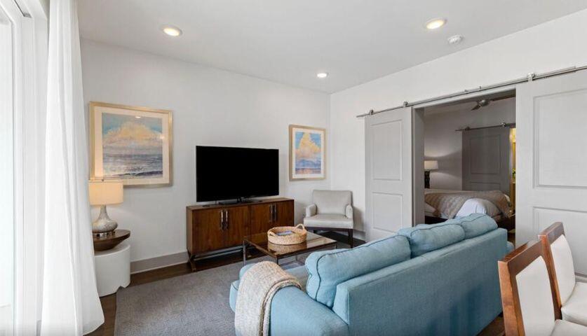The Pointe 30a - Residential