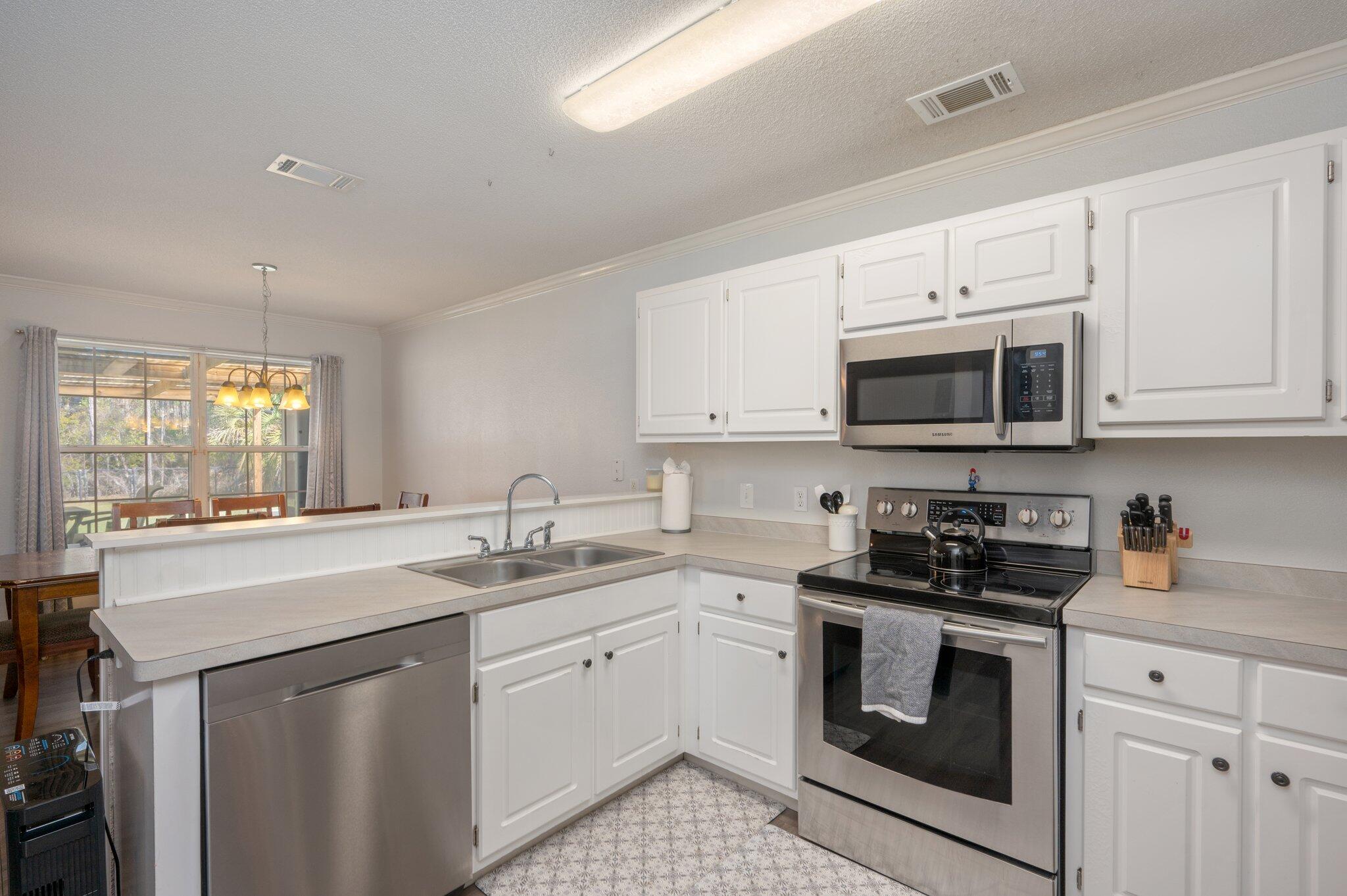 EMERALD VILLAGE S/D - Residential