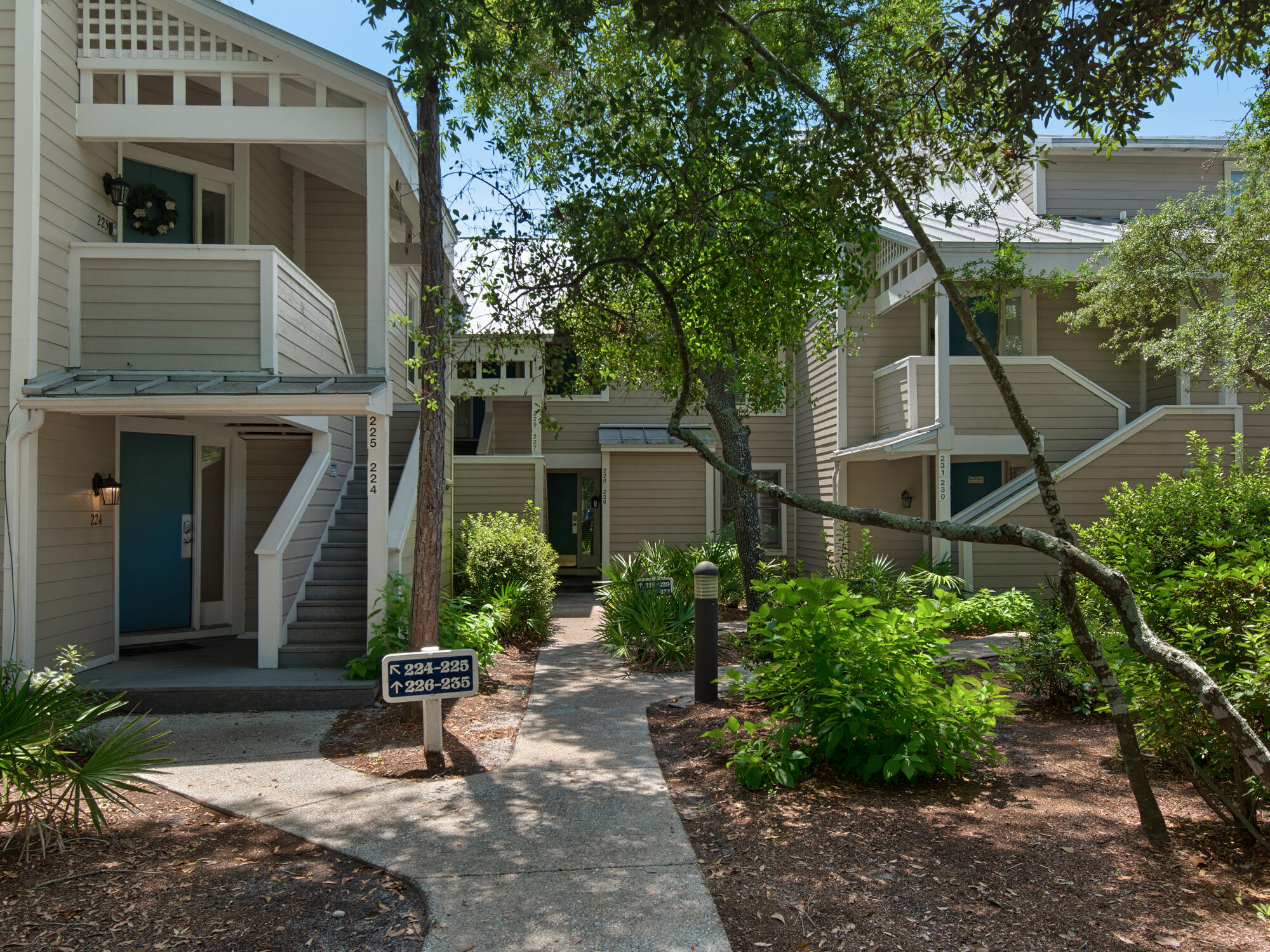 HIDDEN DUNES BEACH COTTAGES 1 - Residential