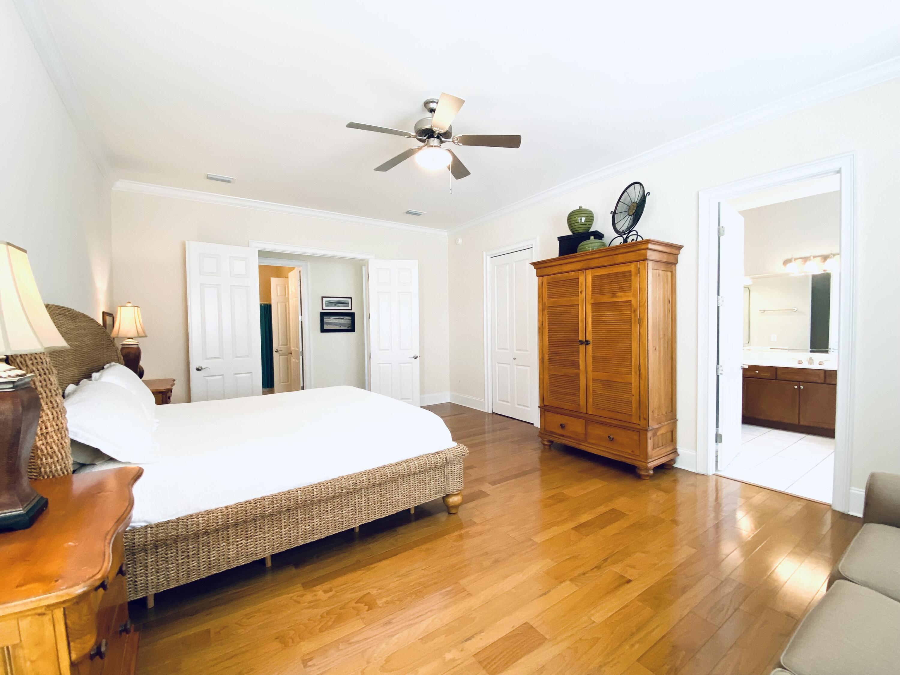 White's Gulfview Estates 1st Addition - Residential