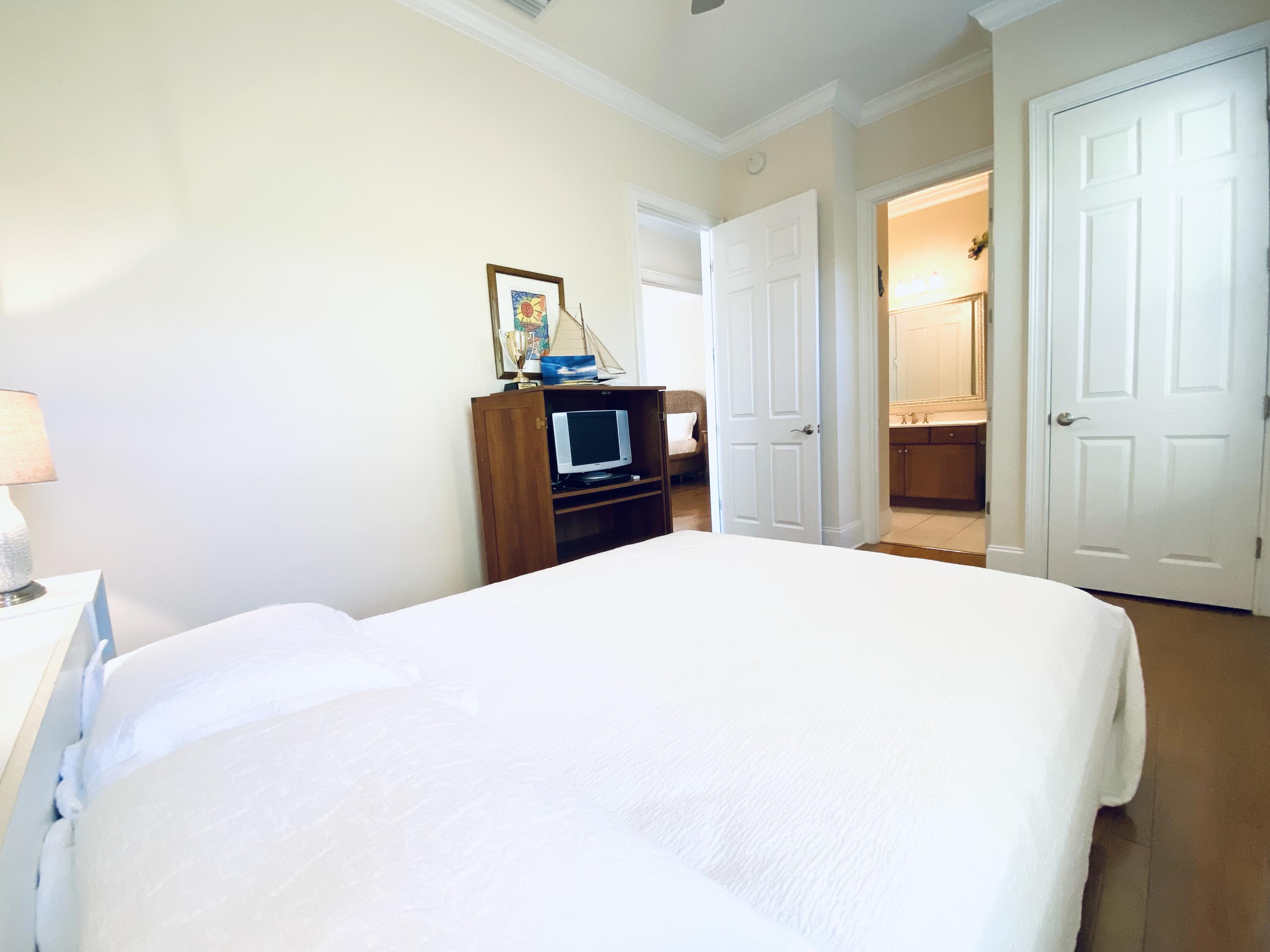 White's Gulfview Estates 1st Addition - Residential