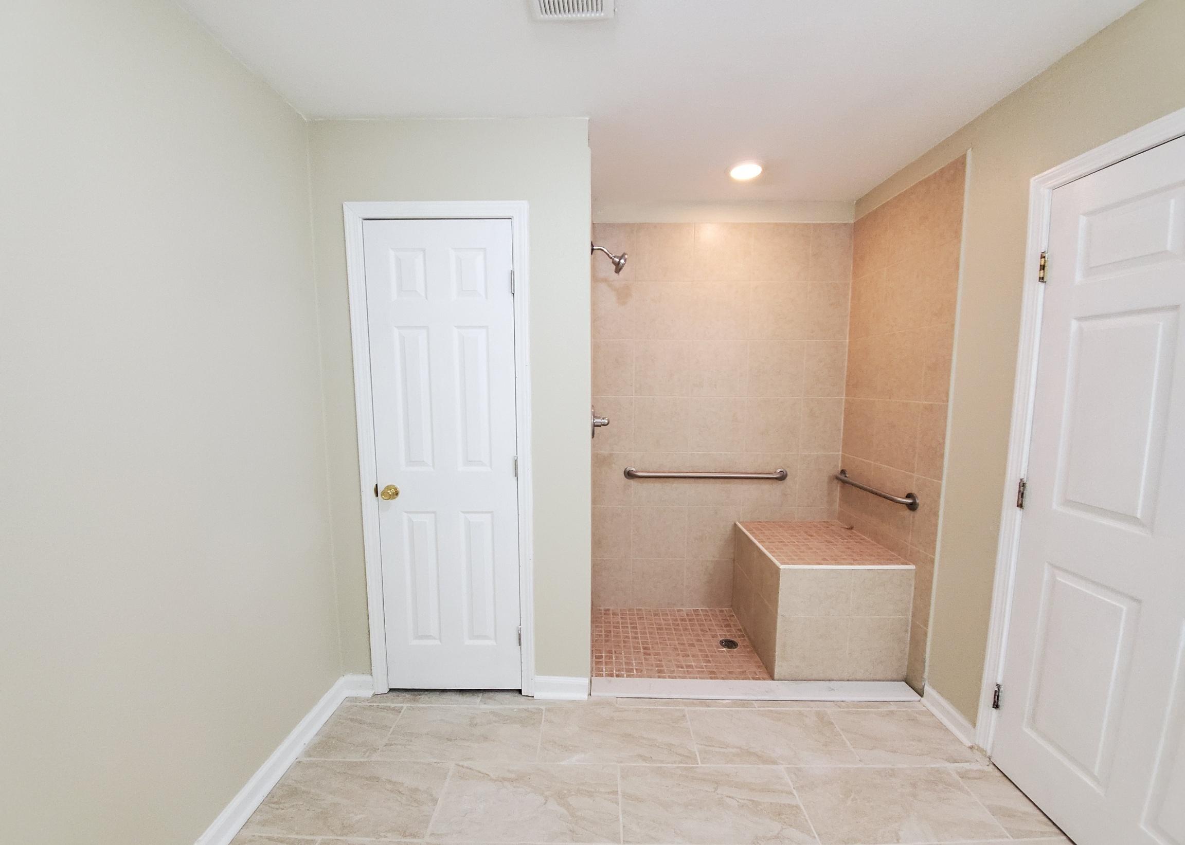 MORRIS ADDN TO CRESTVIEW - Residential