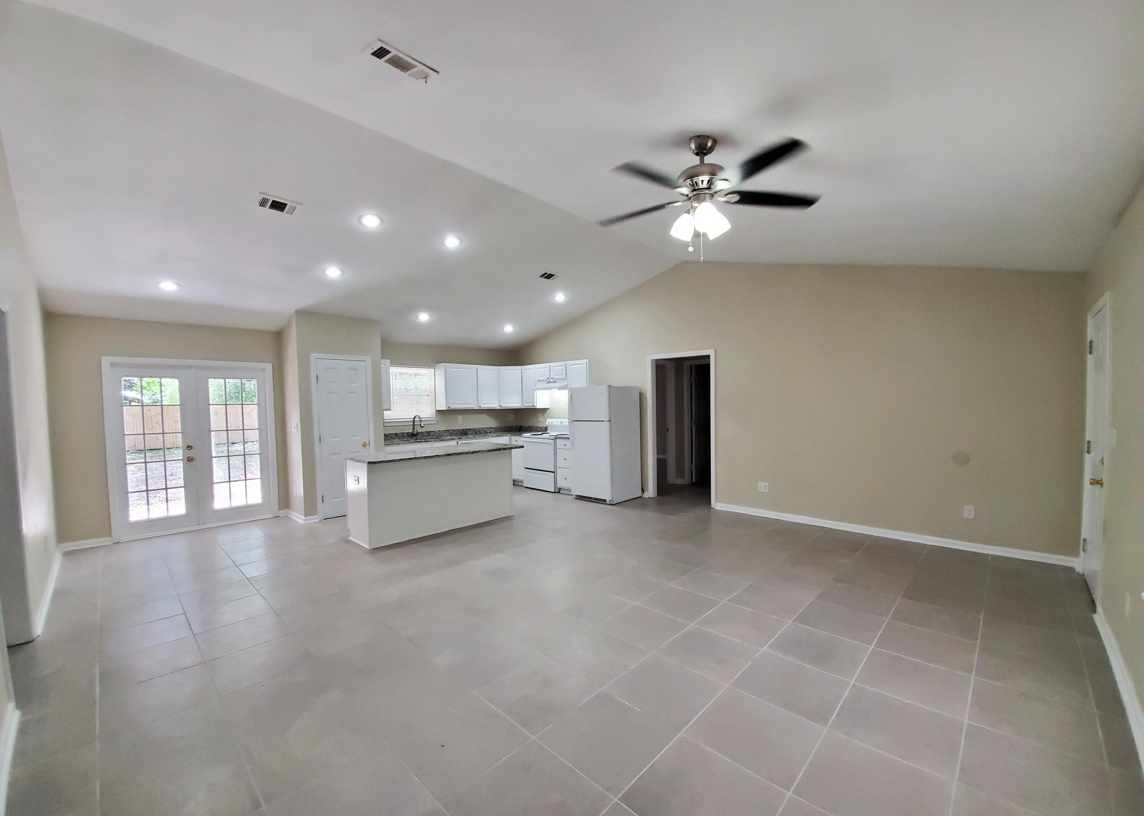 MORRIS ADDN TO CRESTVIEW - Residential