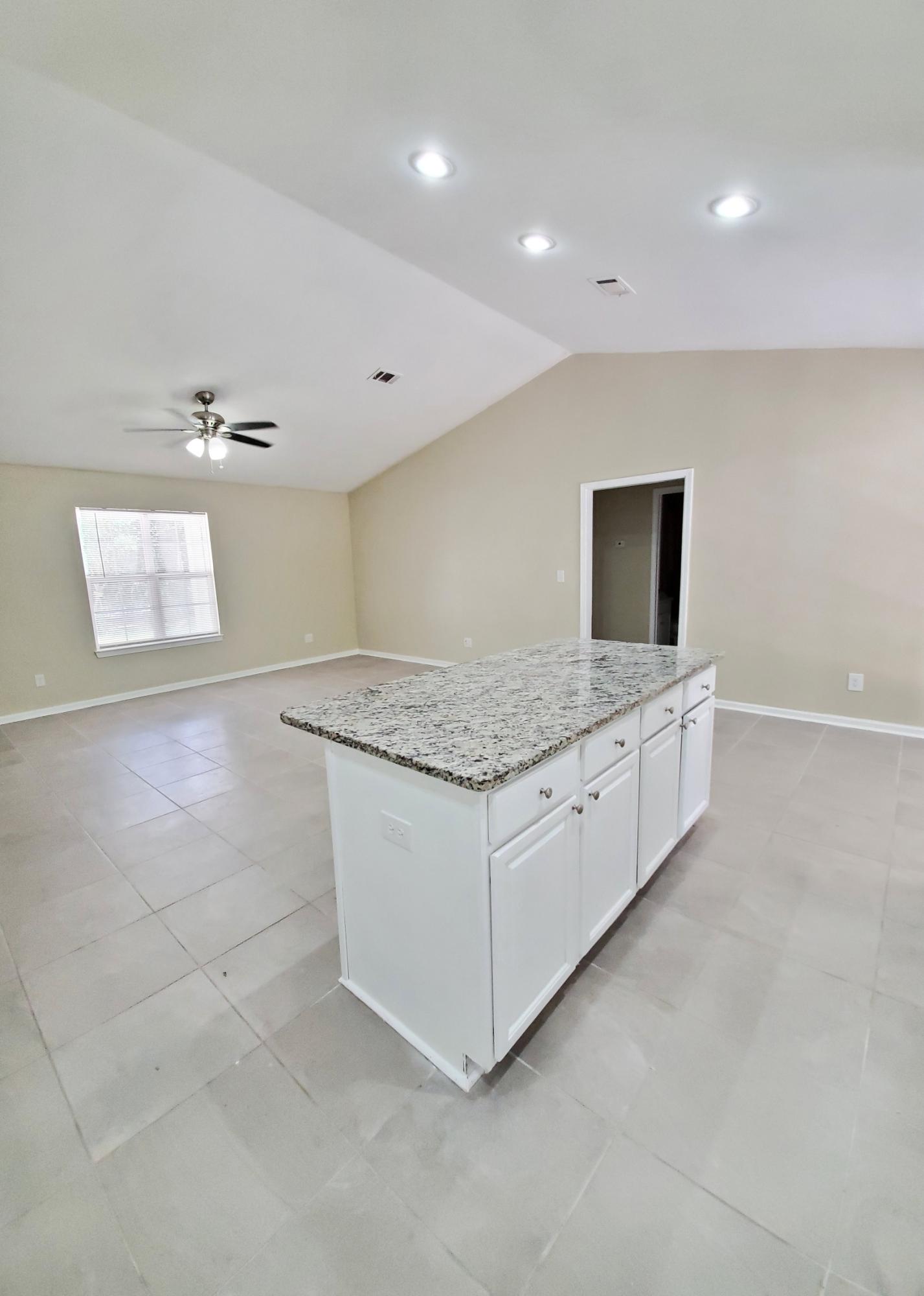 MORRIS ADDN TO CRESTVIEW - Residential