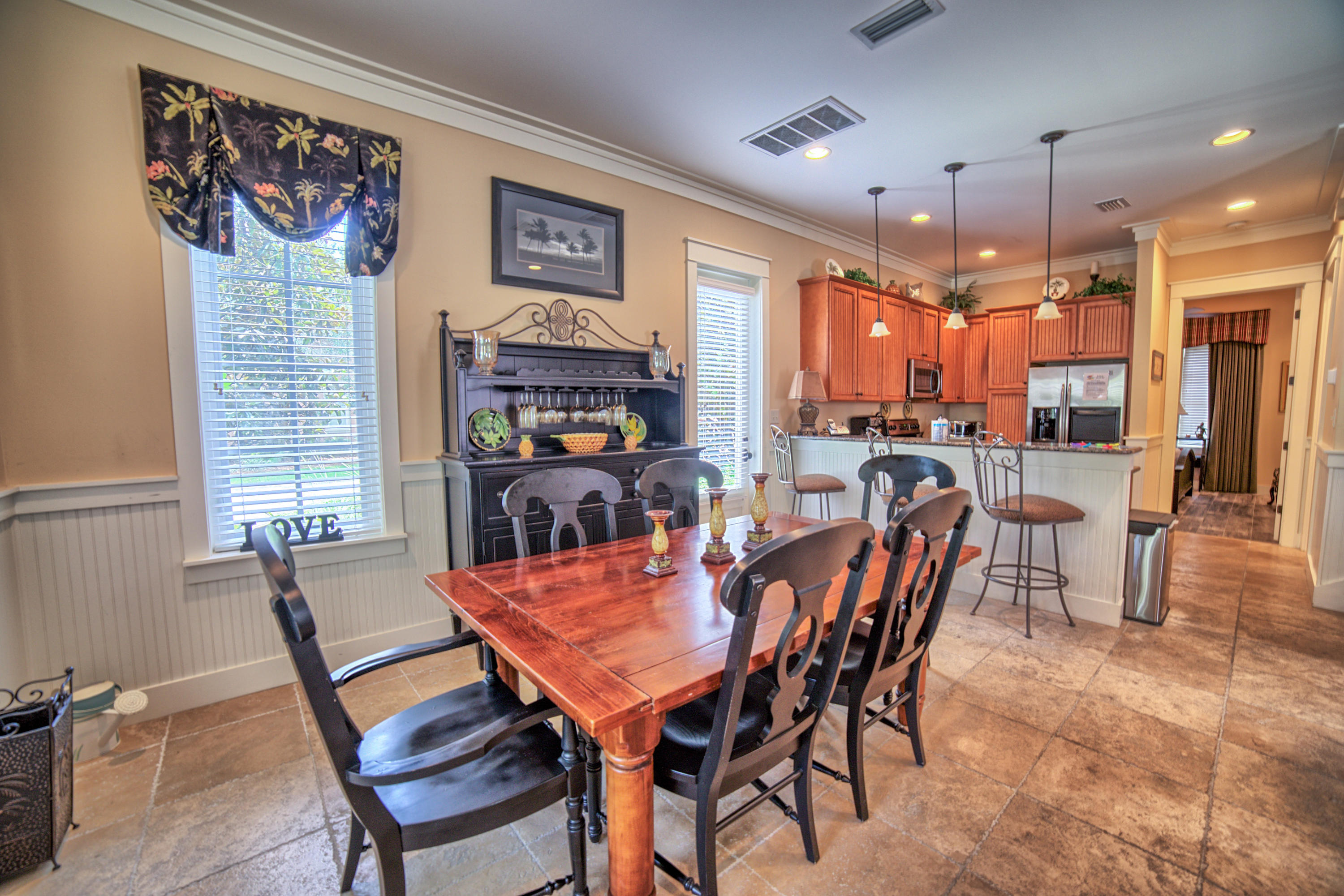 BUNGALOS AT SANDESTIN - Residential