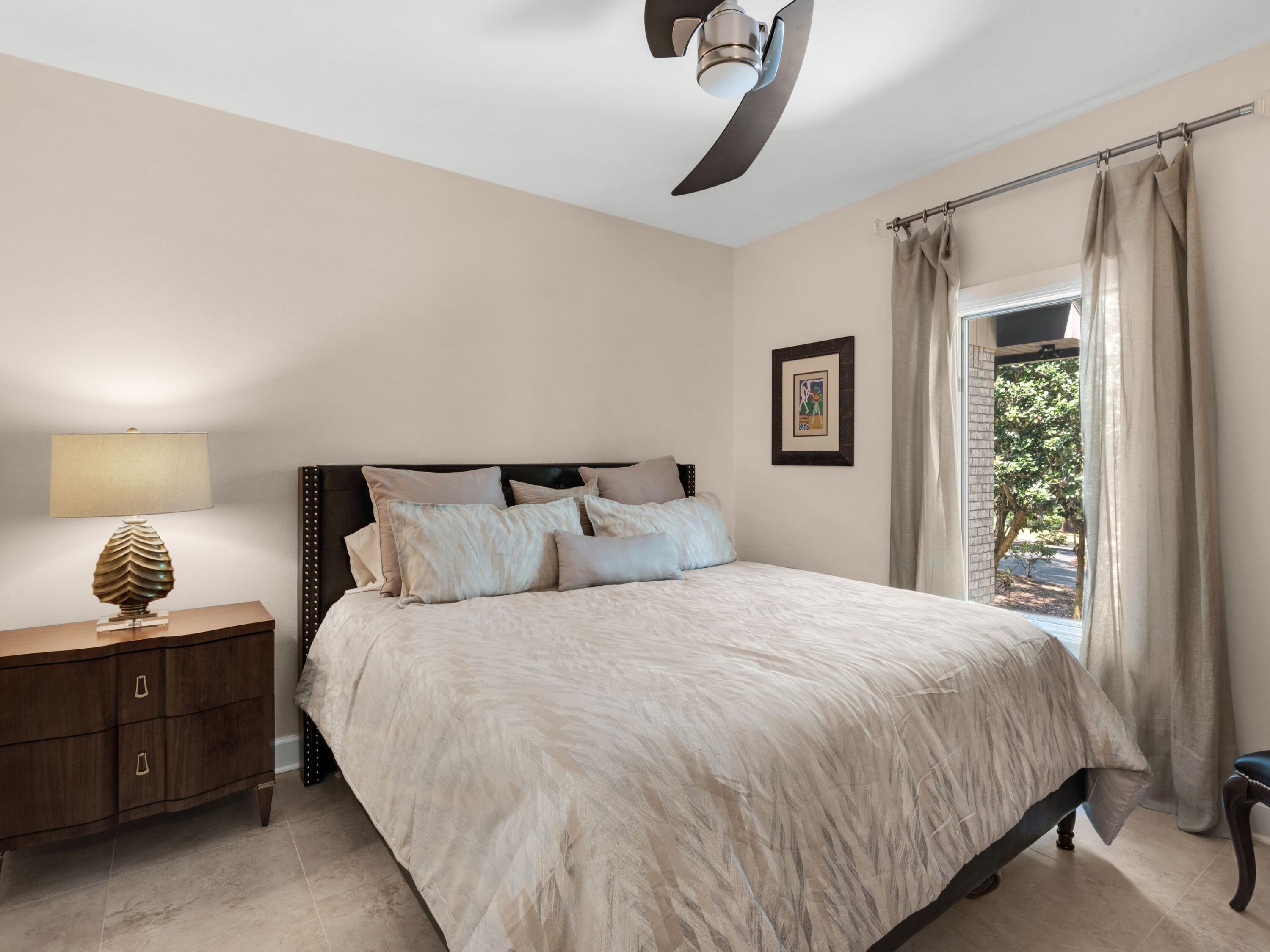 SCENIC BLUFFS - Residential