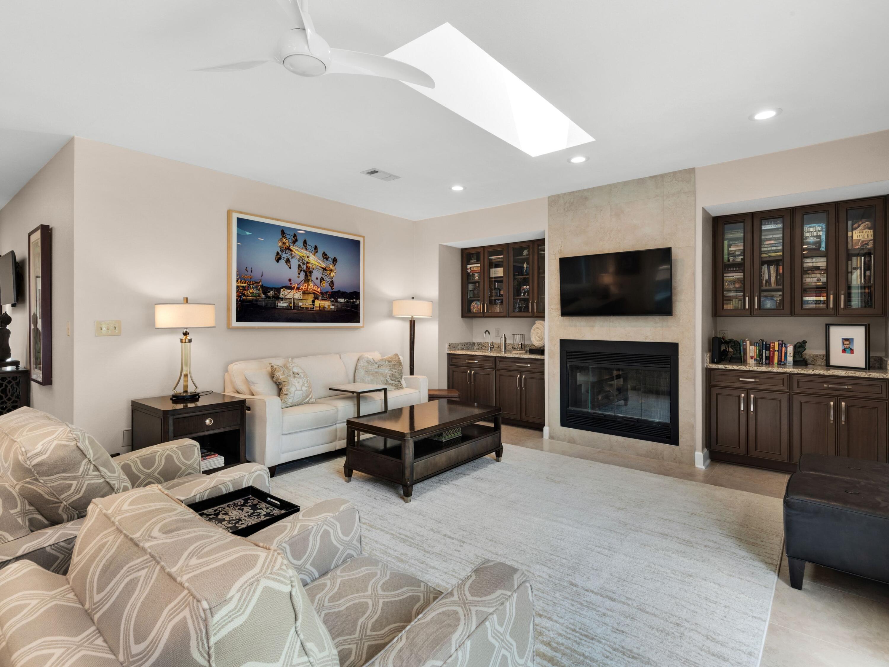 SCENIC BLUFFS - Residential