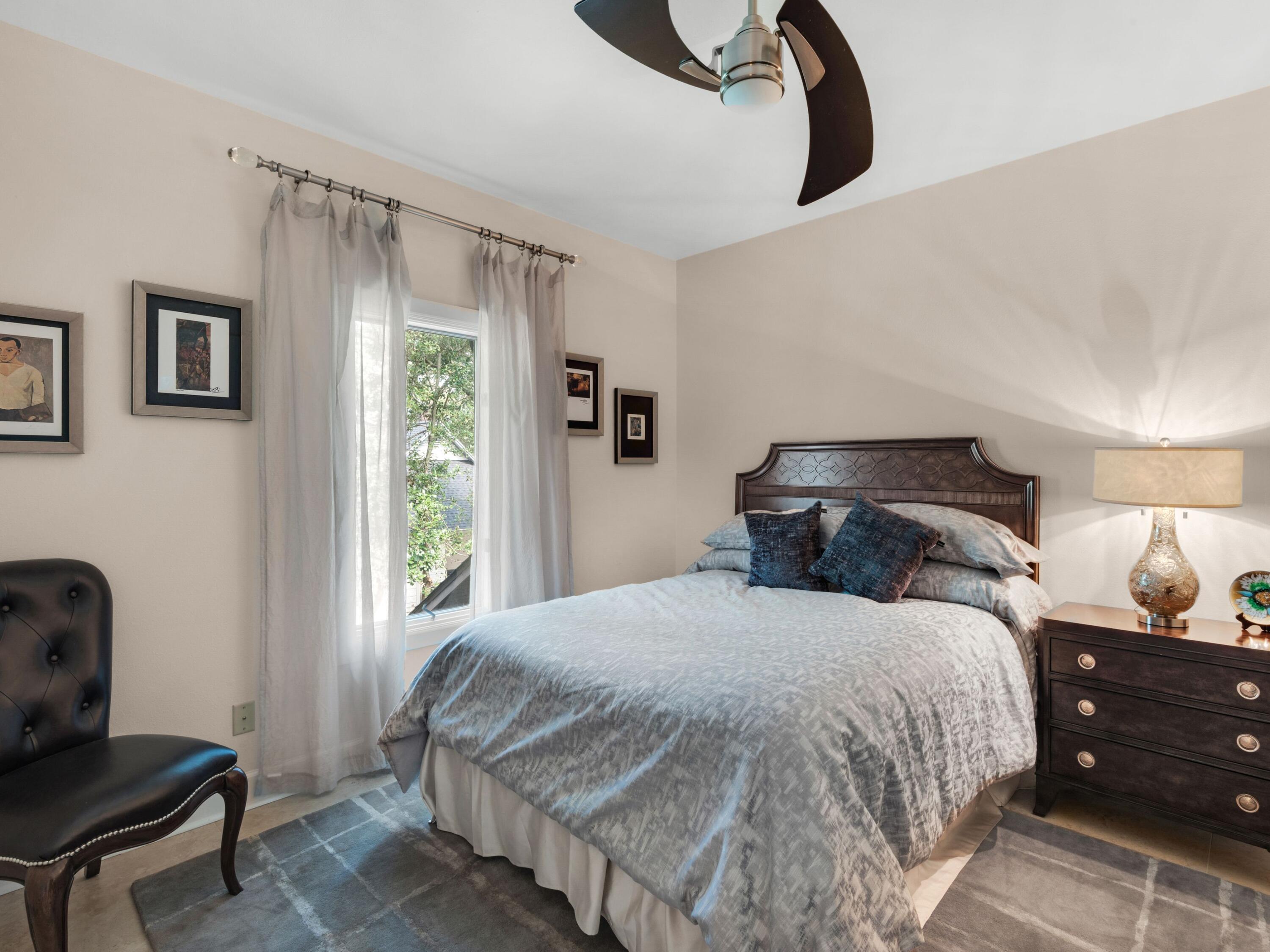 SCENIC BLUFFS - Residential