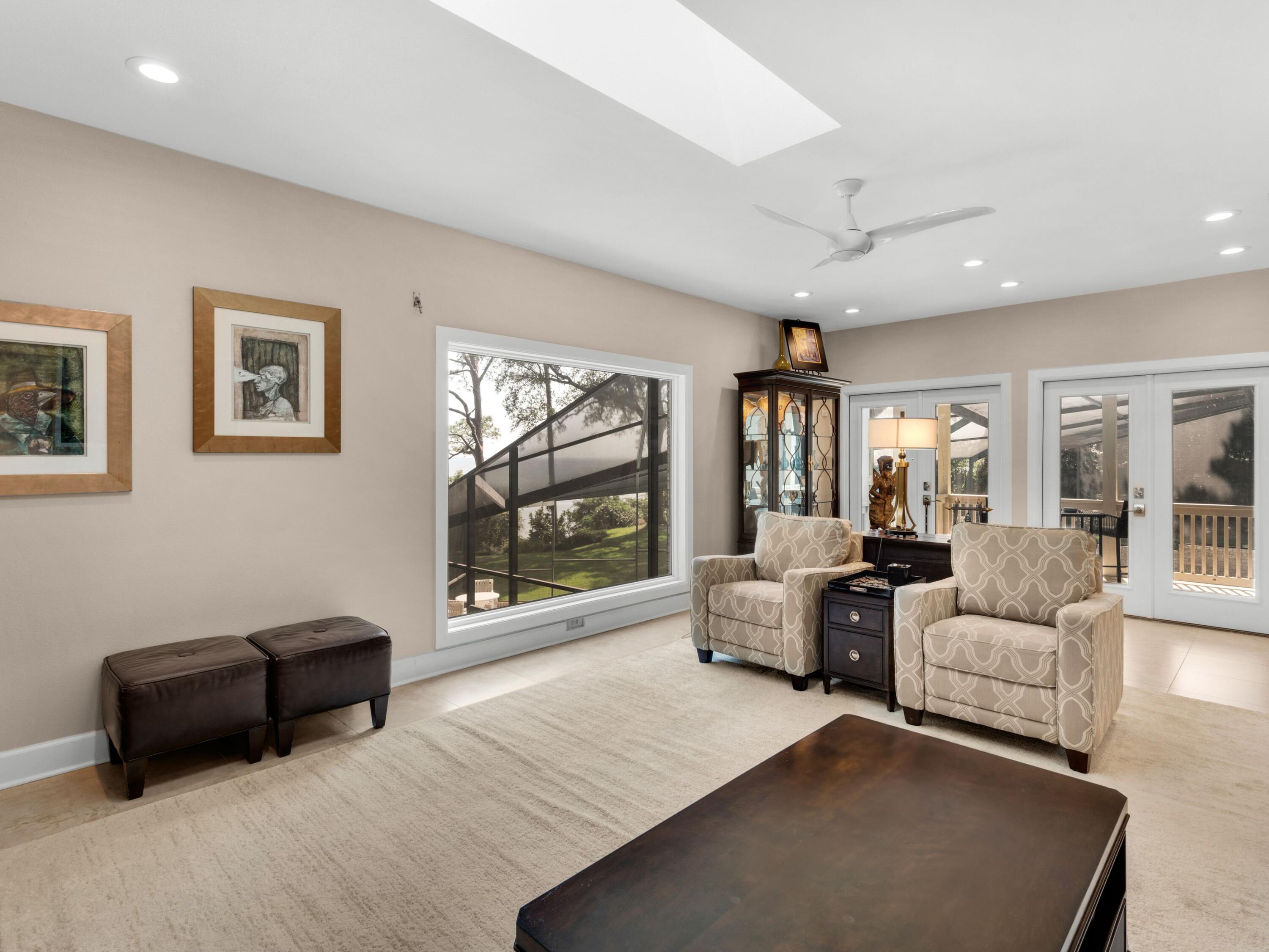 SCENIC BLUFFS - Residential