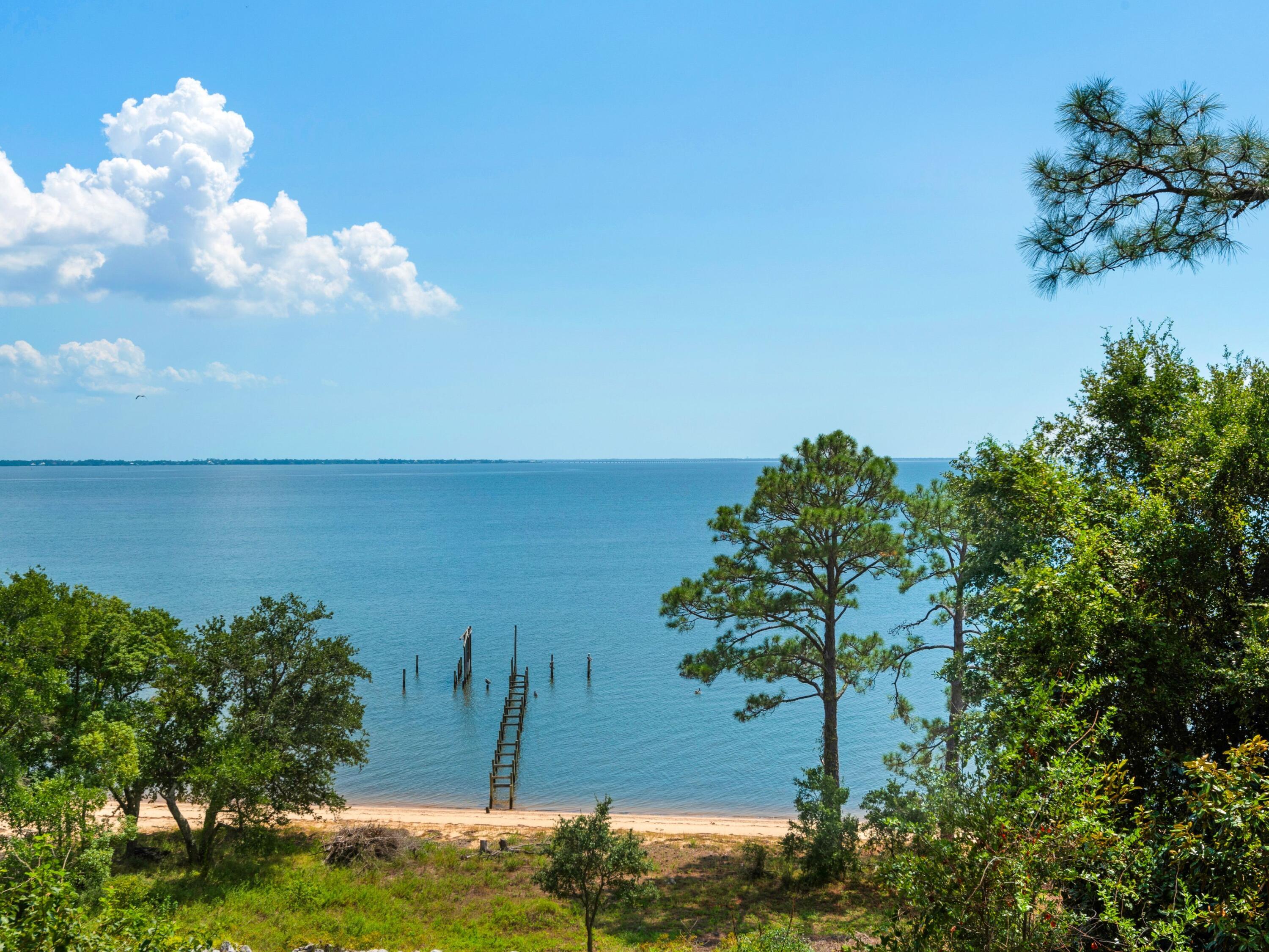SCENIC BLUFFS - Residential