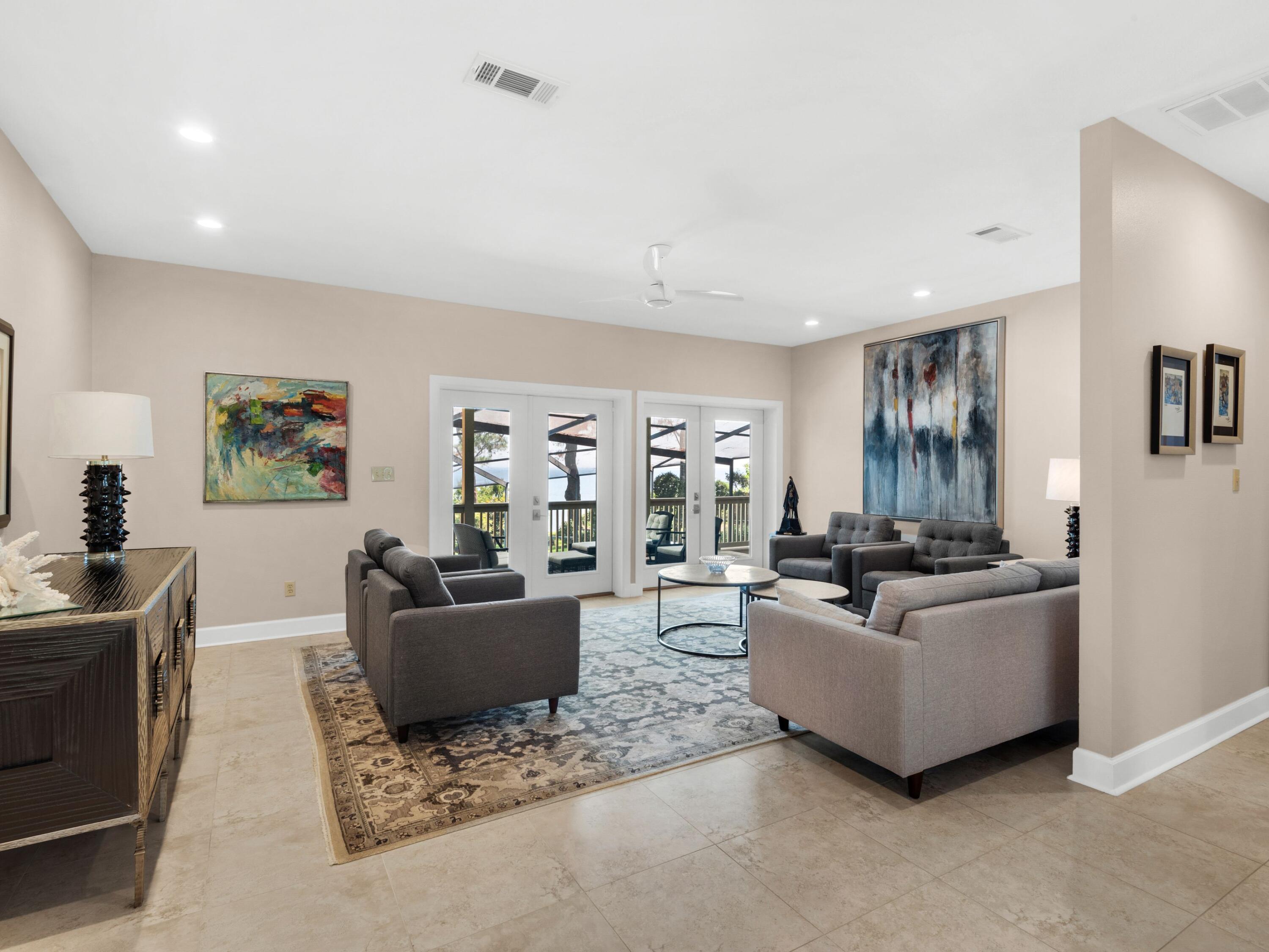 SCENIC BLUFFS - Residential