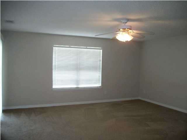 COUNTRYVIEW ESTATES 9TH ADDN - Residential Lease